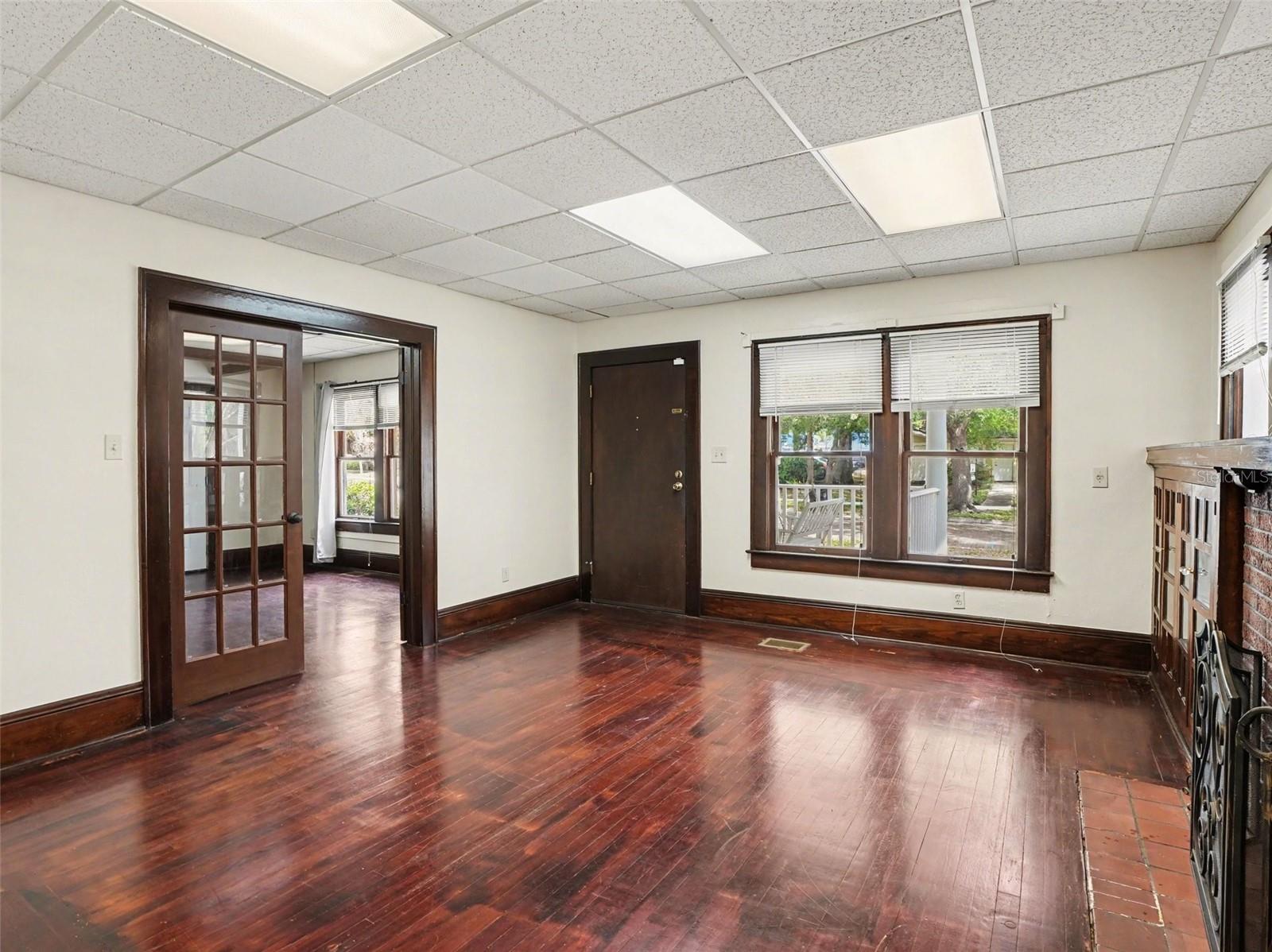 Image 4 of 28 For 1214 Livingston Street Street