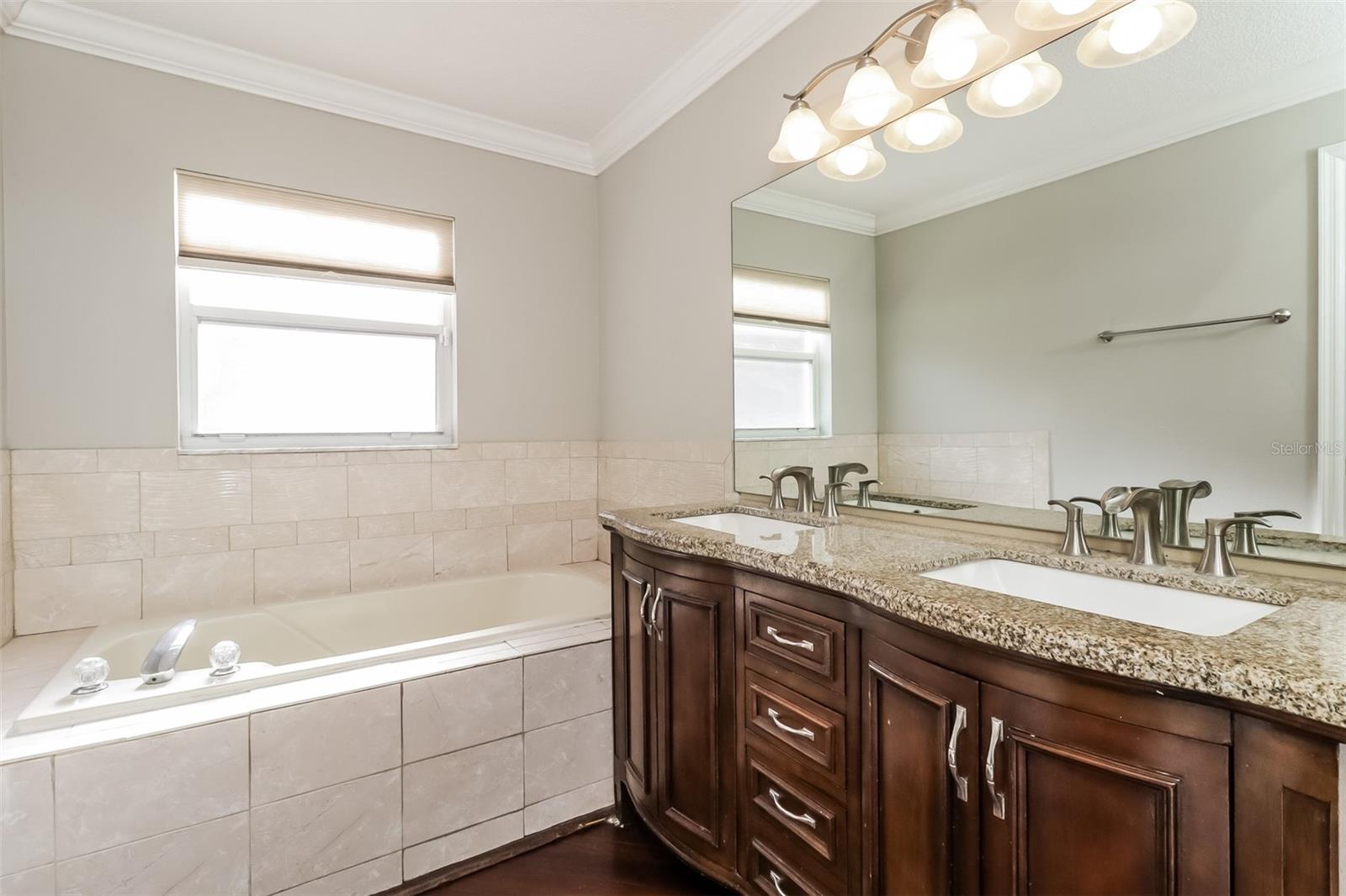 Image 14 of 21 For 8425 Goldome Drive