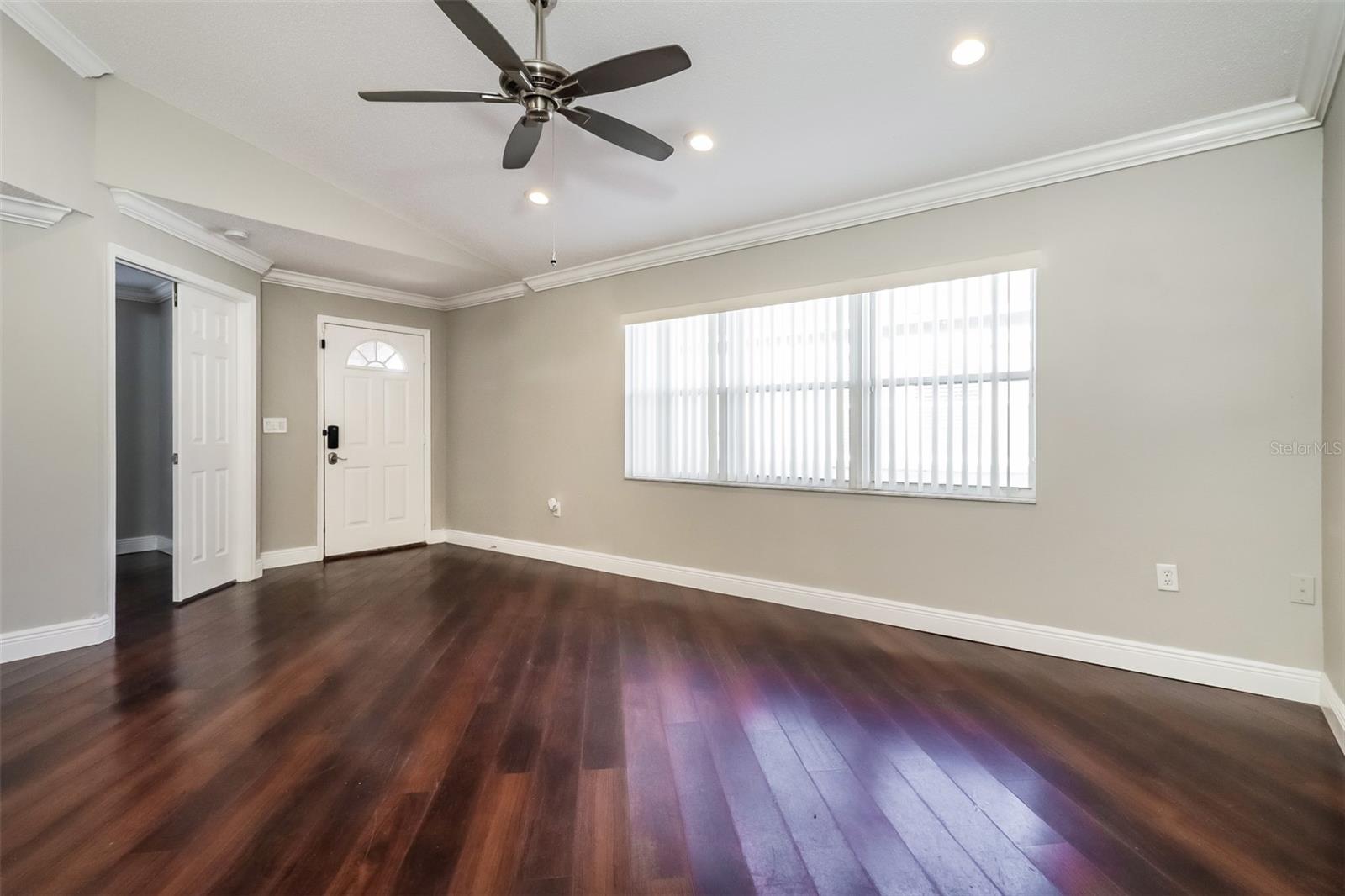 Image 4 of 21 For 8425 Goldome Drive