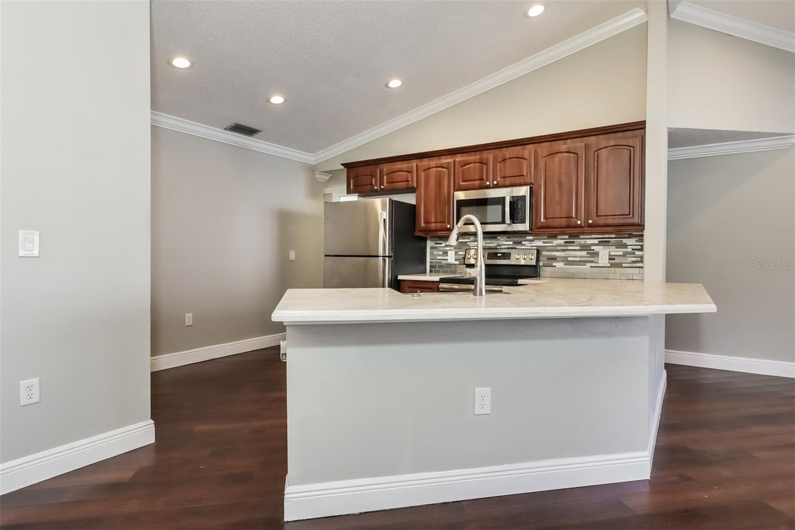 Image 7 of 21 For 8425 Goldome Drive