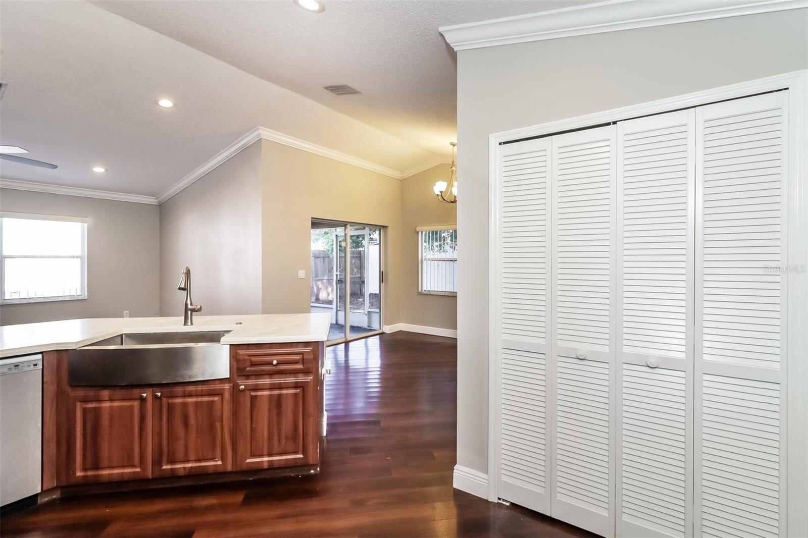 Image 9 of 21 For 8425 Goldome Drive