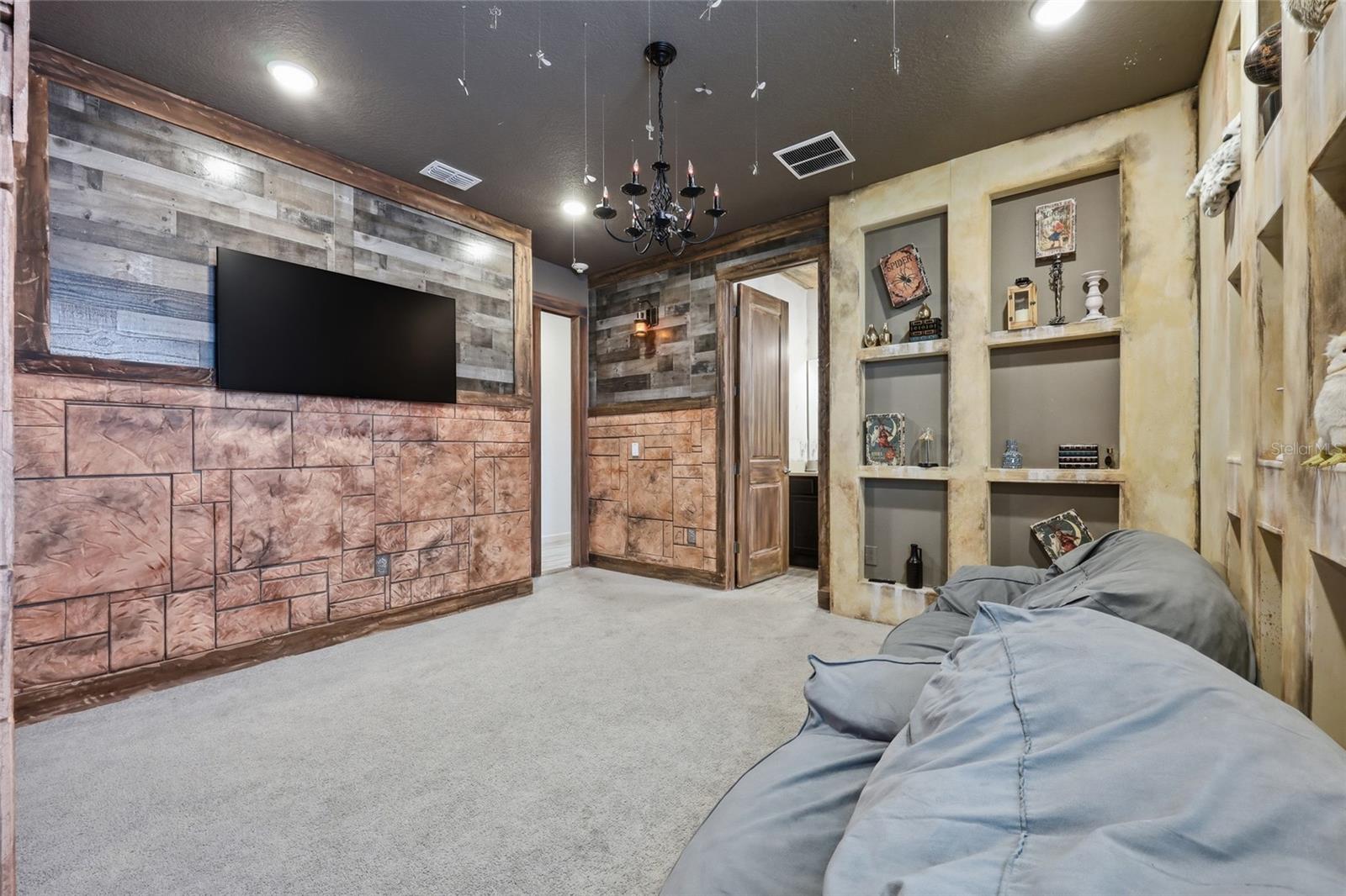 Image 12 of 95 For 2437 Shanti Drive