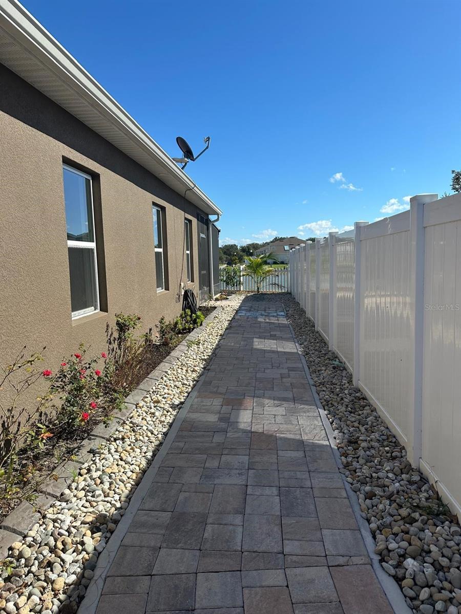 Image 7 of 40 For 3093 Slough Creek Drive