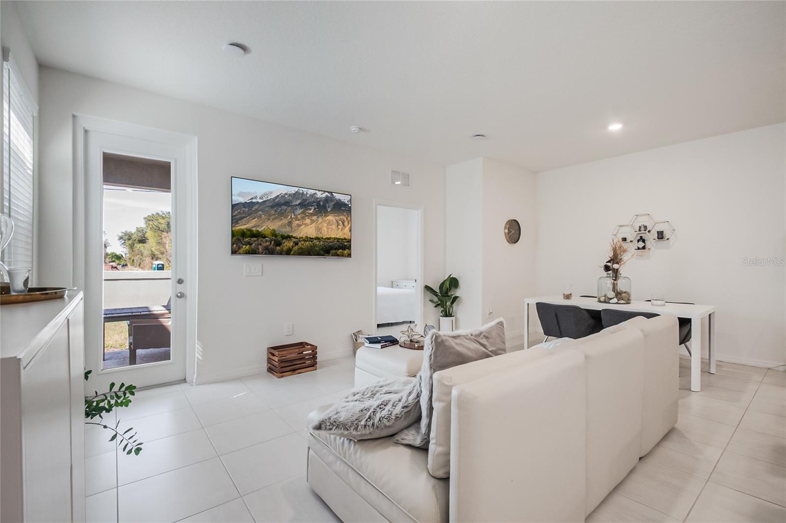 Image 14 of 48 For 4377 Small Creek Road