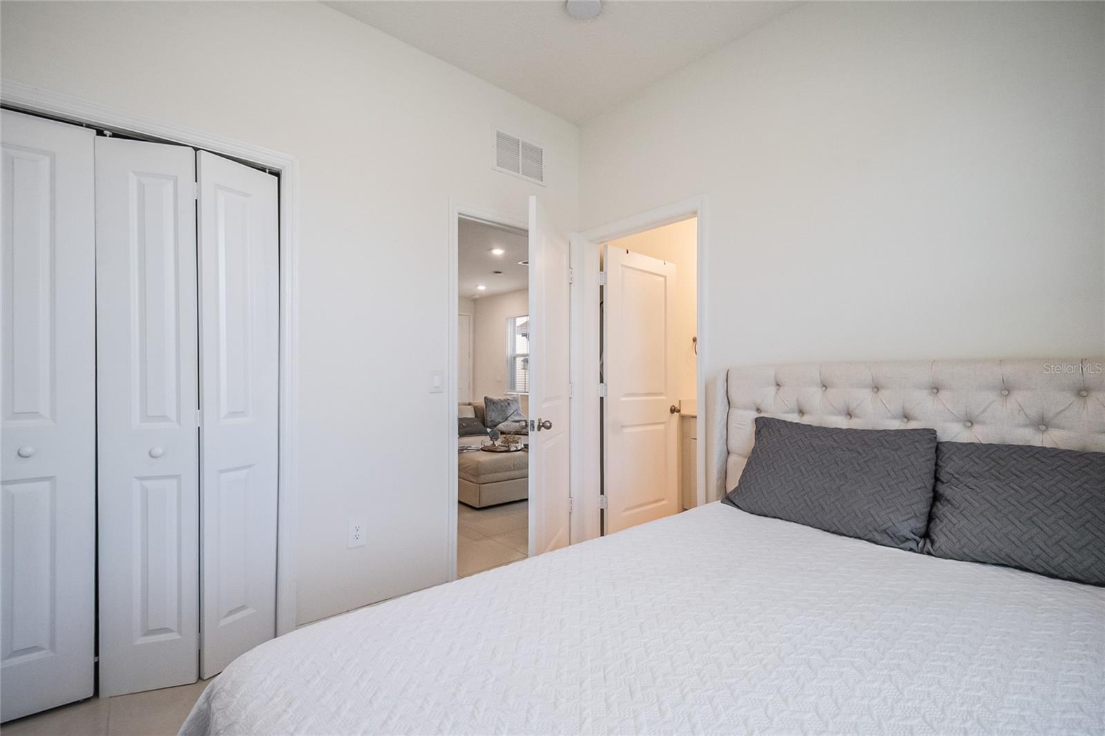 Image 20 of 48 For 4377 Small Creek Road