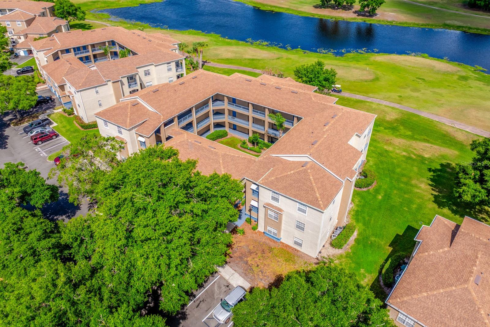 Image 2 of 35 For 7330 Westpointe Boulevard 424