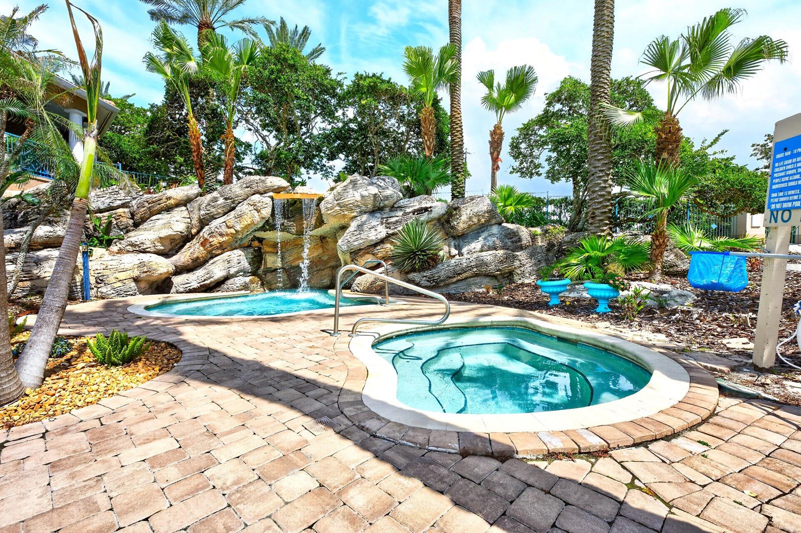 Image 27 of 35 For 7330 Westpointe Boulevard 424