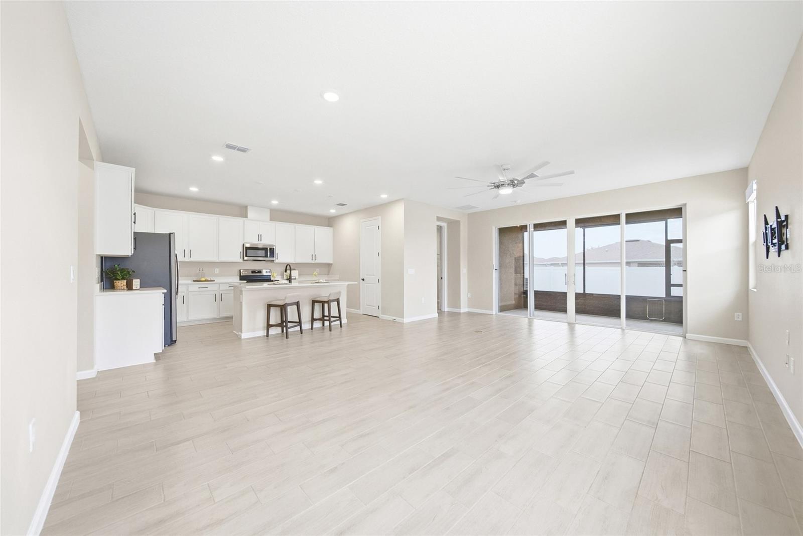 Image 3 of 28 For 253 Hilltop Bloom Loop