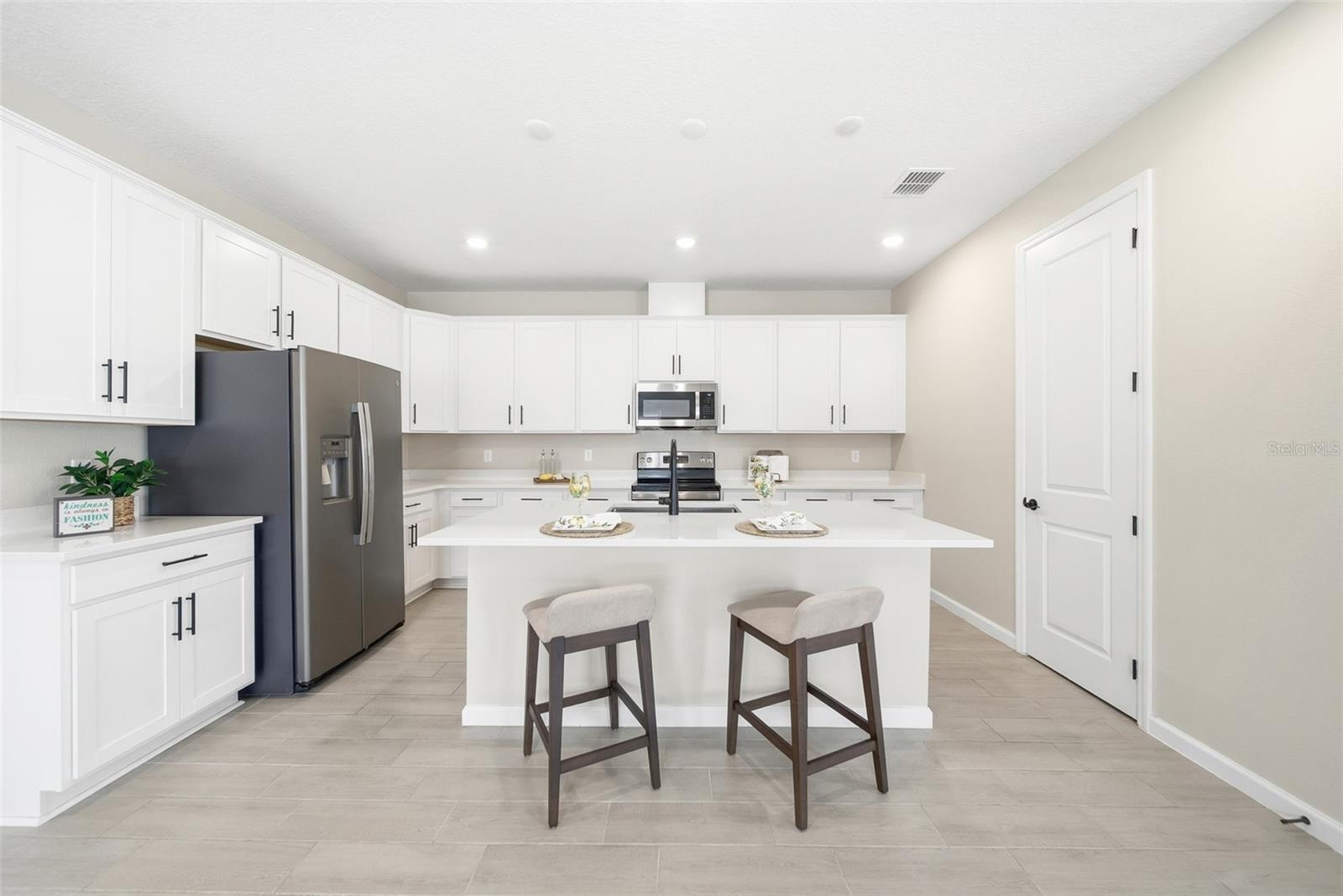 Image 5 of 28 For 253 Hilltop Bloom Loop