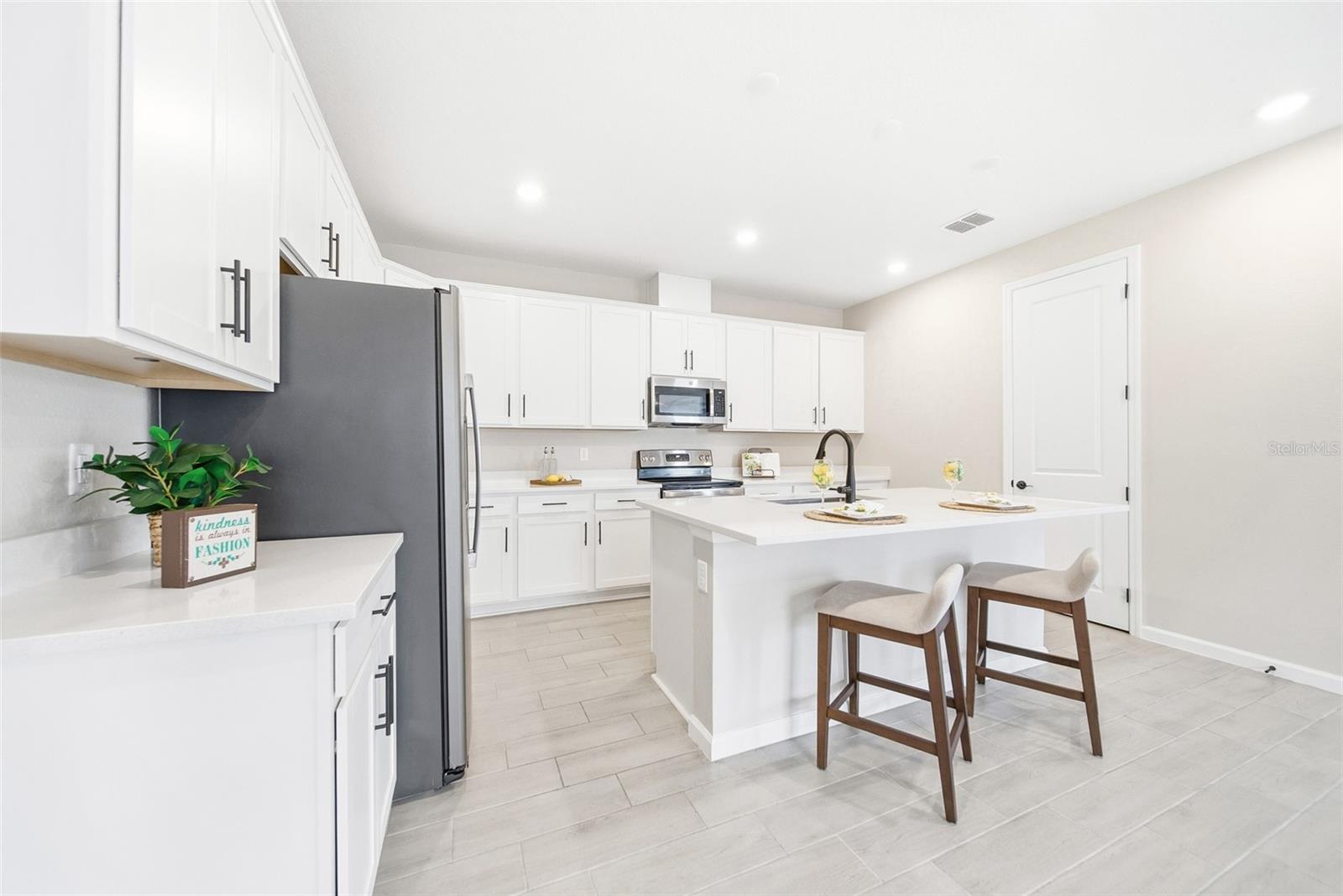 Image 8 of 28 For 253 Hilltop Bloom Loop