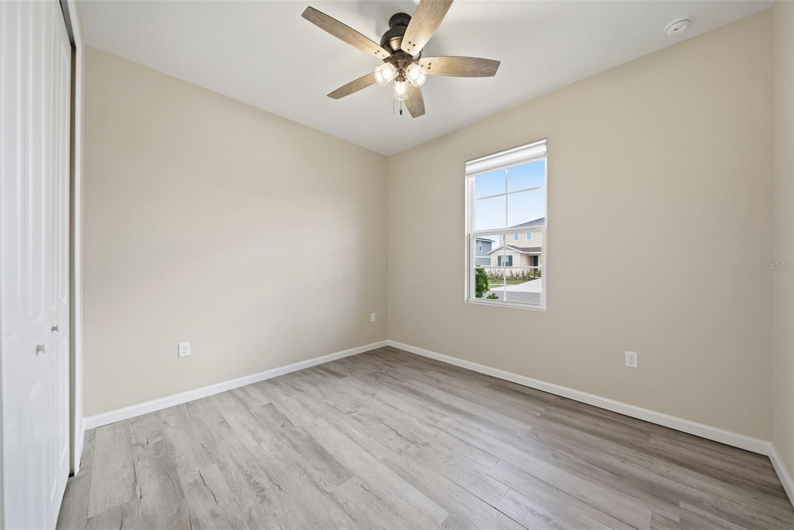 Image 9 of 28 For 253 Hilltop Bloom Loop