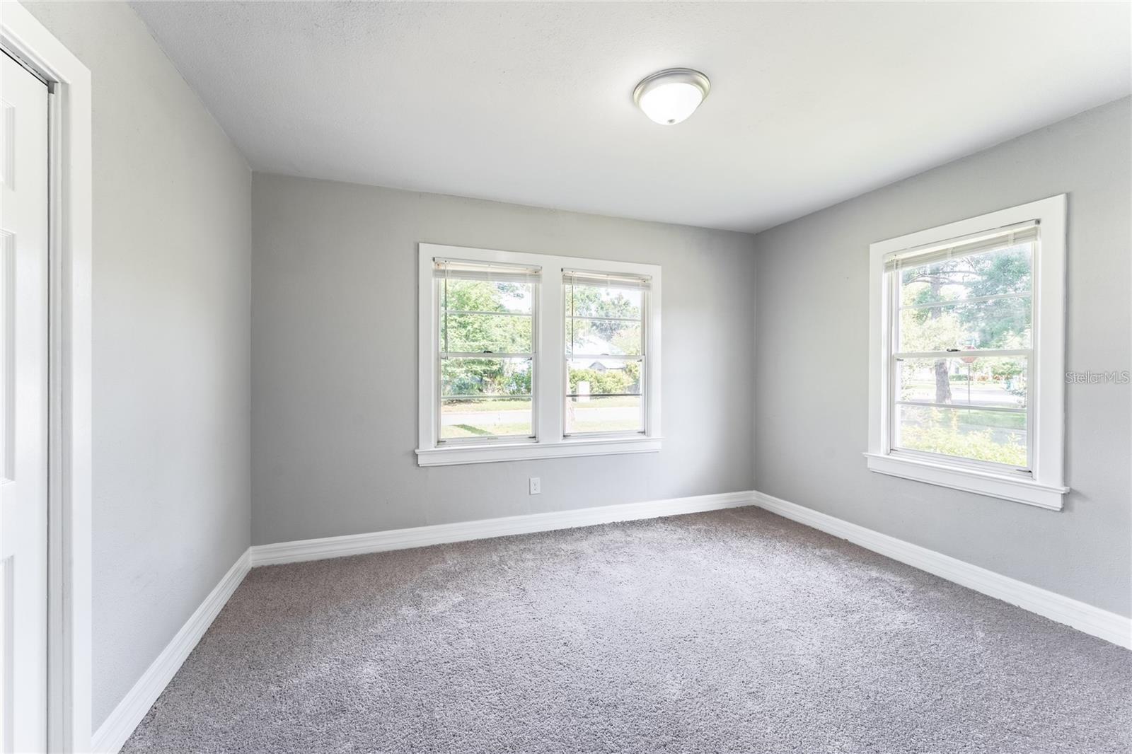 Image 14 of 27 For 845 Floral Drive