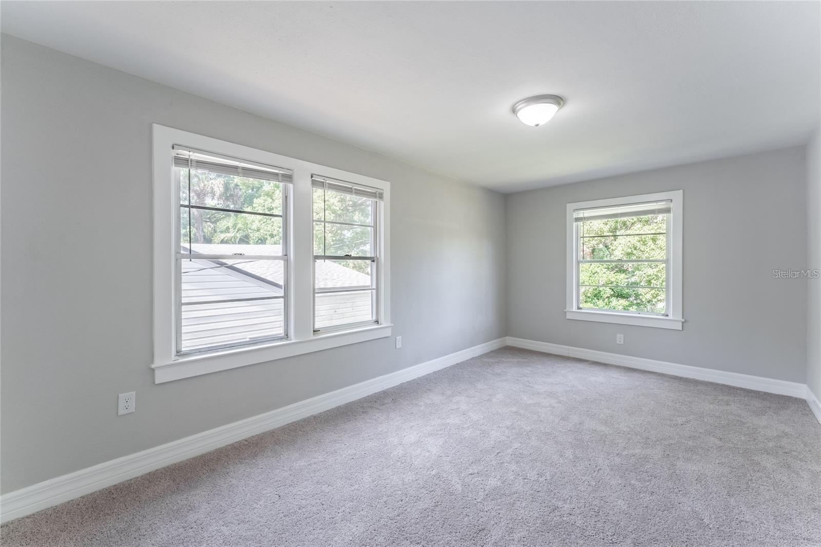 Image 20 of 27 For 845 Floral Drive