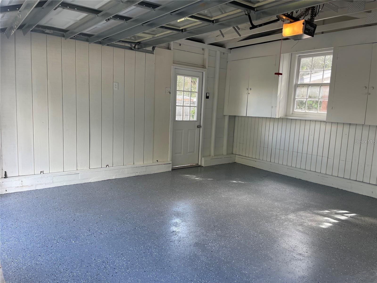 Image 25 of 27 For 845 Floral Drive