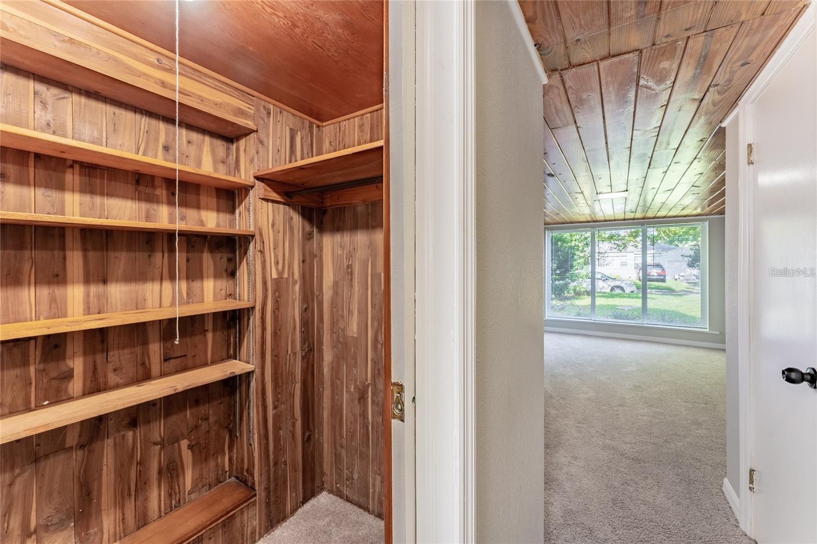 Image 9 of 27 For 845 Floral Drive