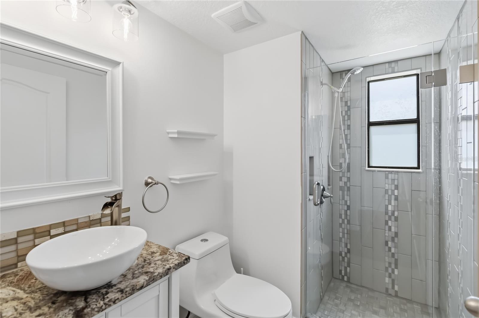 Image 11 of 26 For 911 Arbor Pointe Avenue