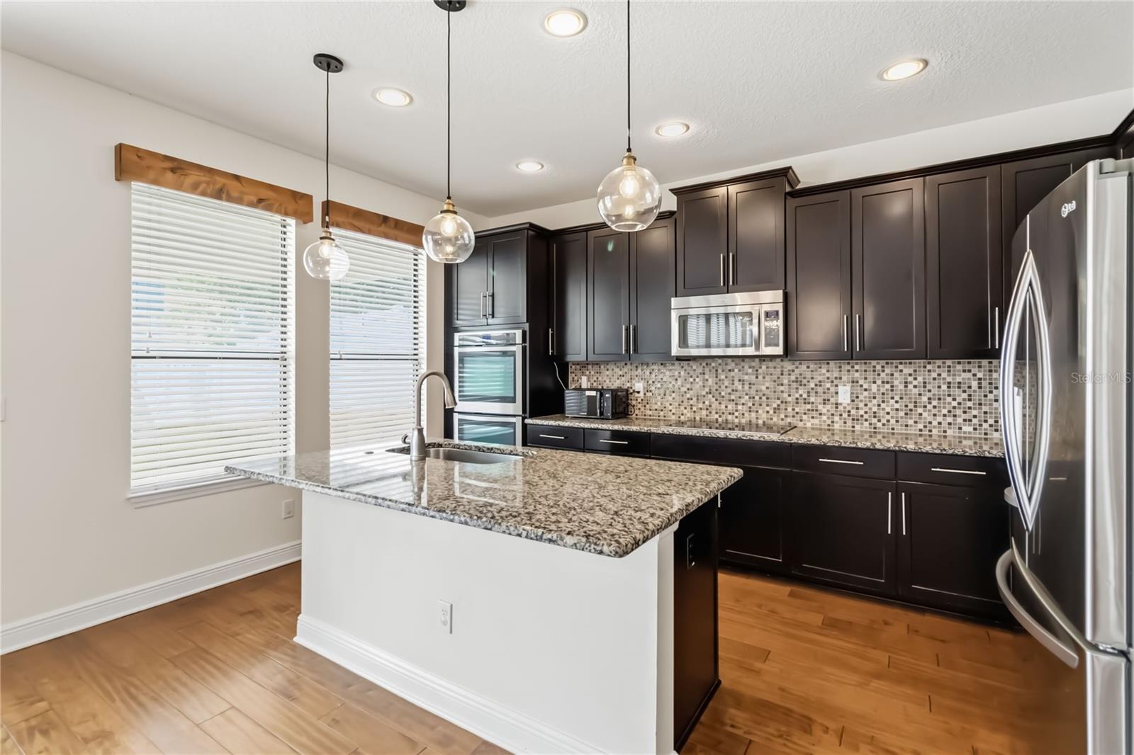 Image 7 of 26 For 911 Arbor Pointe Avenue