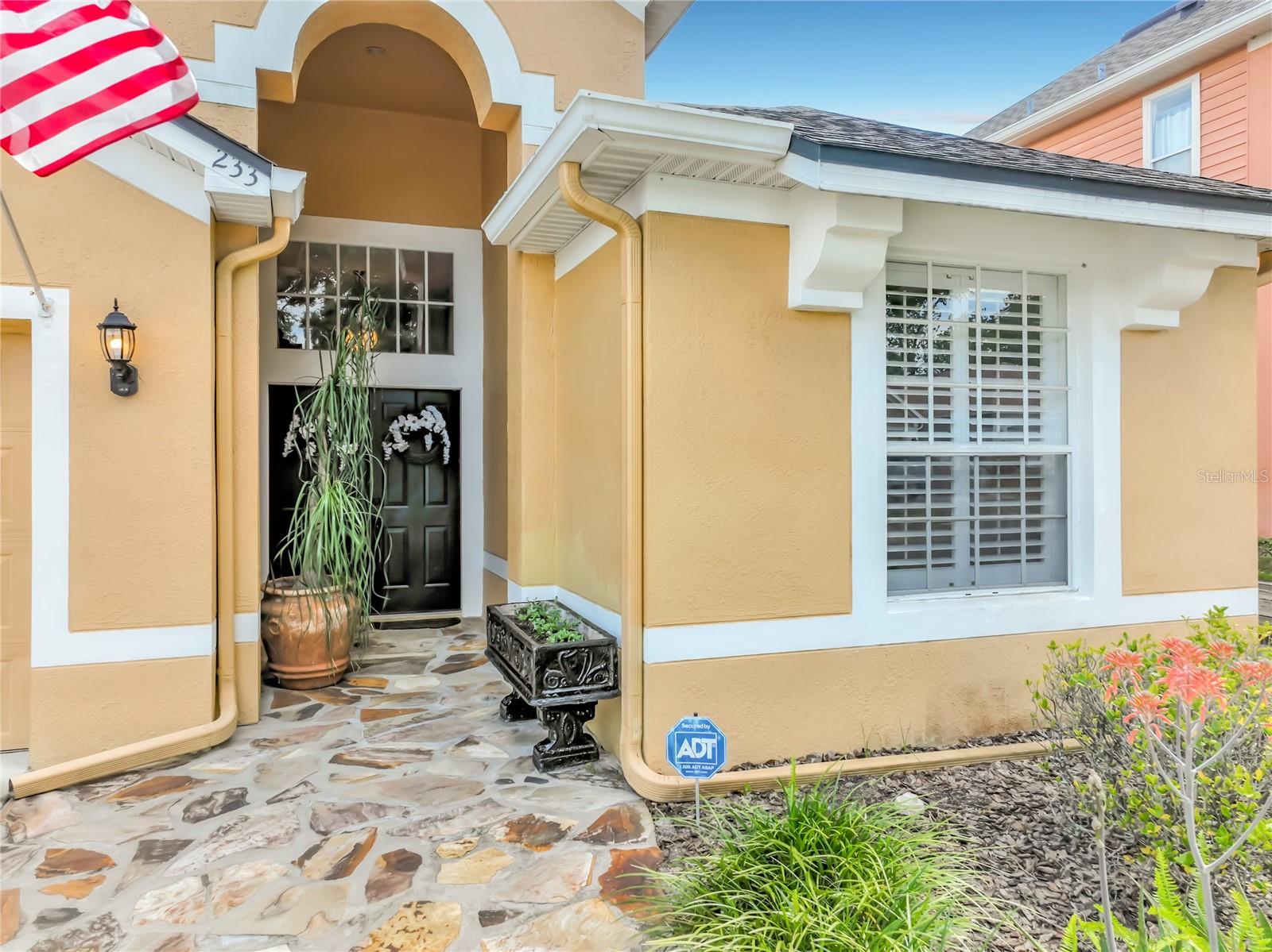 Image 10 of 69 For 233 Hanging Moss Circle