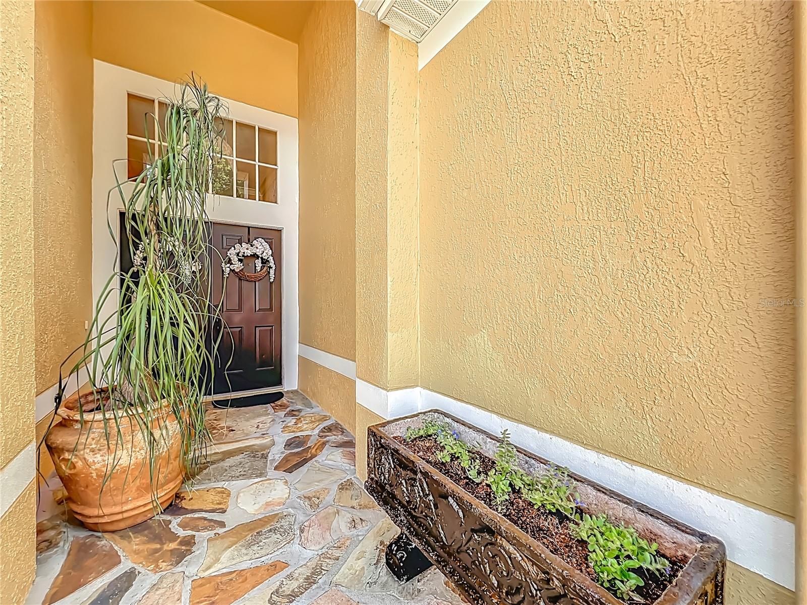 Image 11 of 69 For 233 Hanging Moss Circle