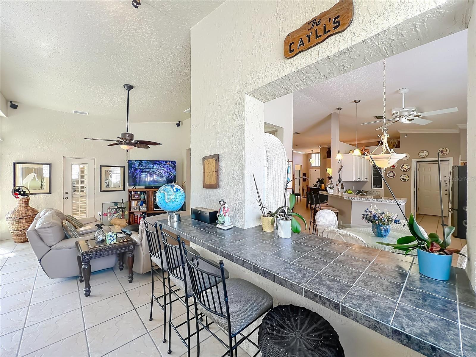 Image 40 of 69 For 233 Hanging Moss Circle