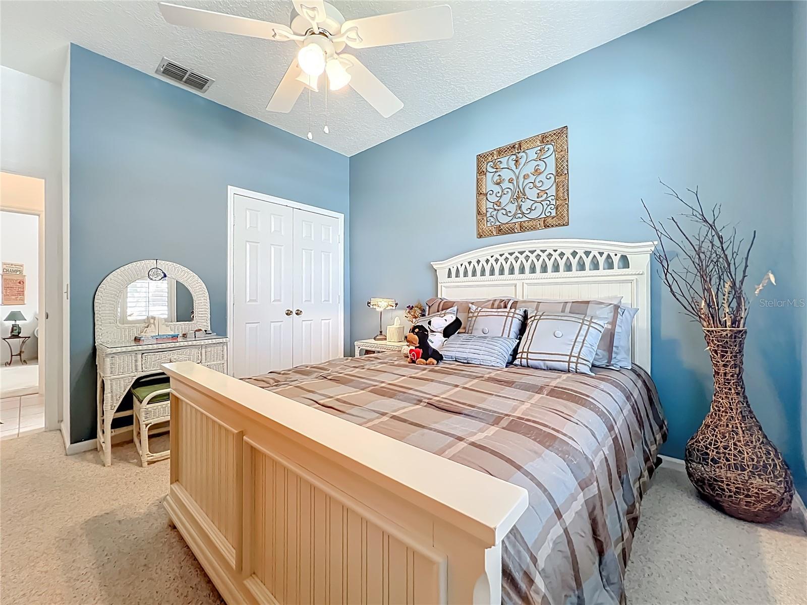 Image 45 of 69 For 233 Hanging Moss Circle