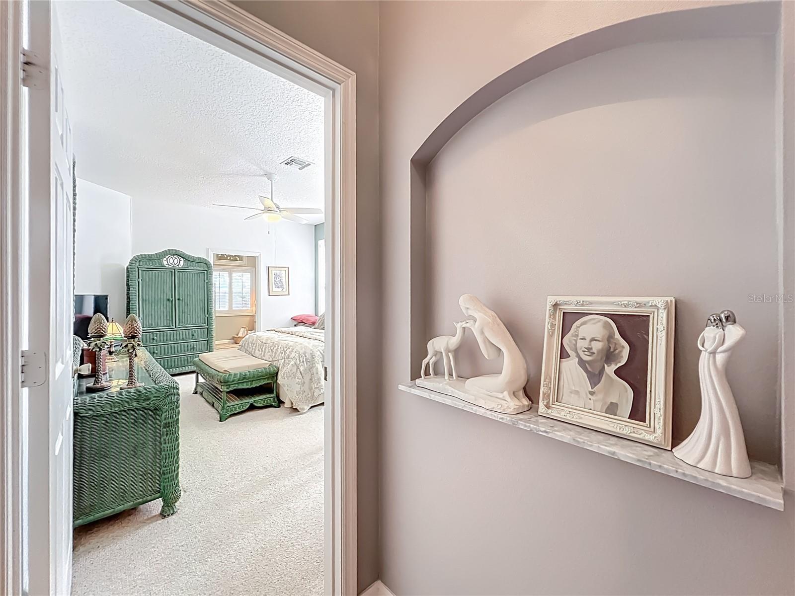 Image 47 of 69 For 233 Hanging Moss Circle