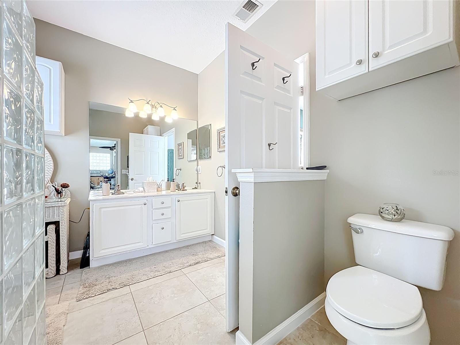 Image 53 of 69 For 233 Hanging Moss Circle