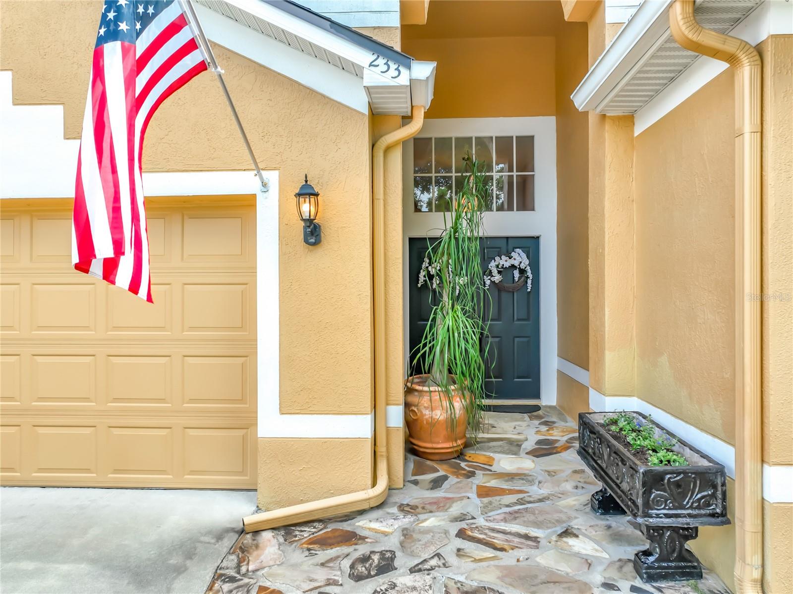 Image 6 of 69 For 233 Hanging Moss Circle