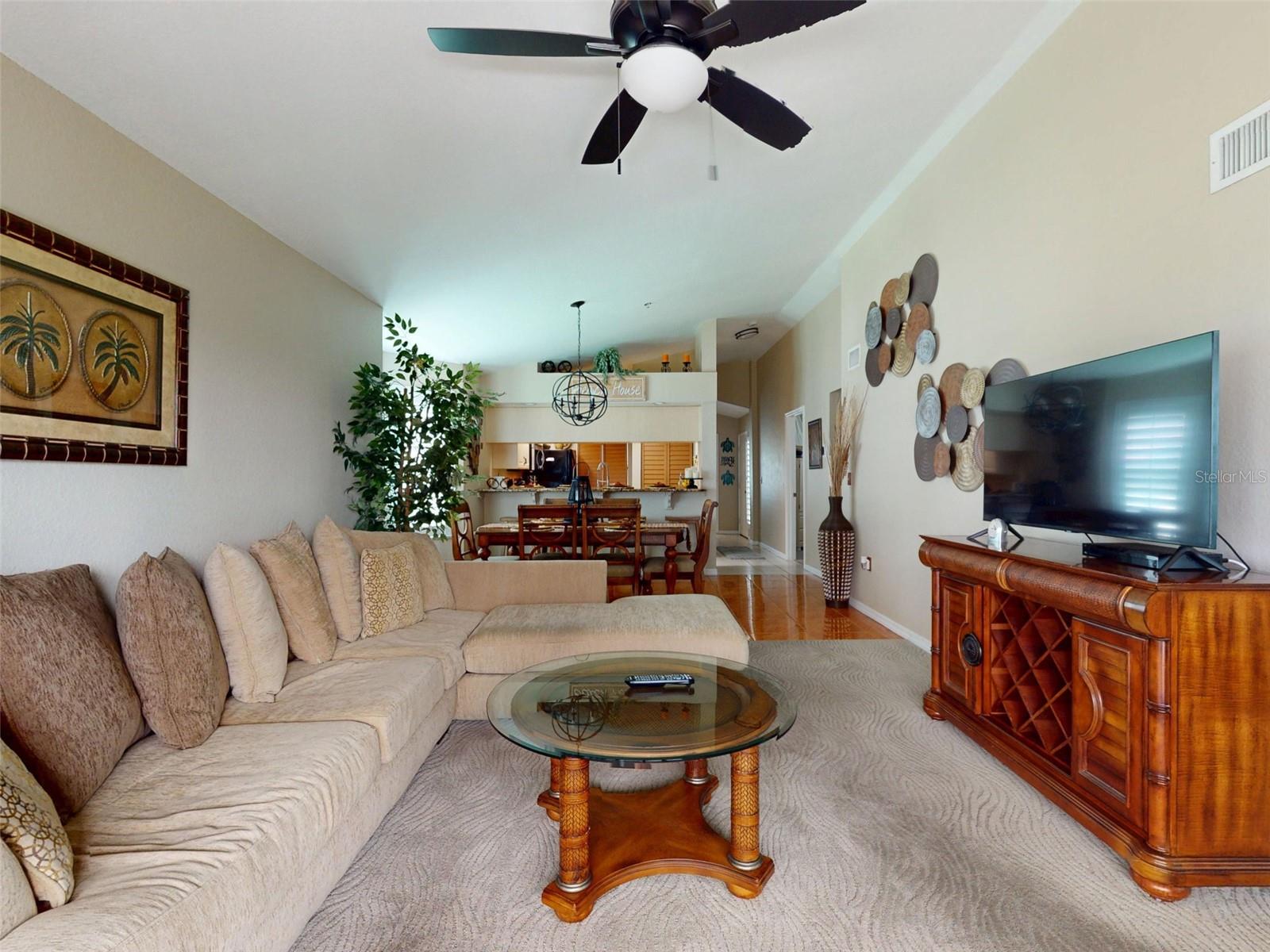 Image 13 of 57 For 402 Bouchelle Drive 206