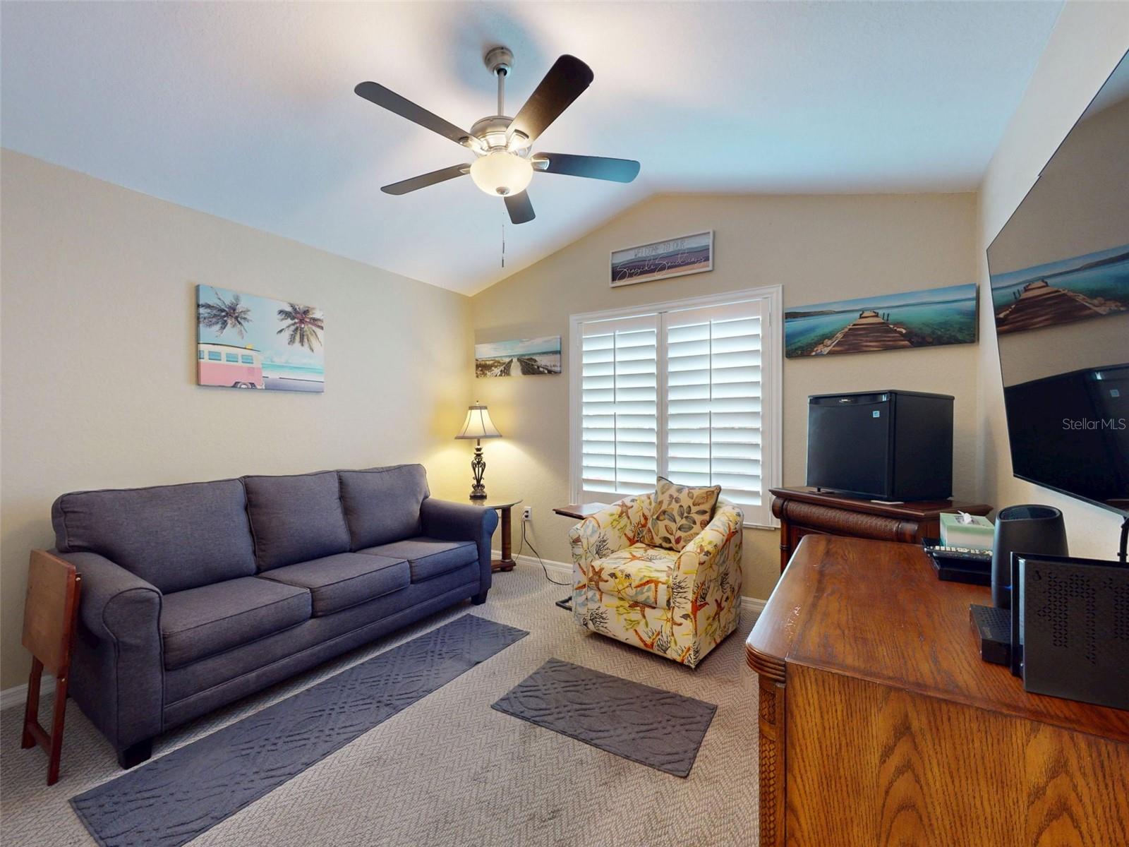 Image 23 of 57 For 402 Bouchelle Drive 206