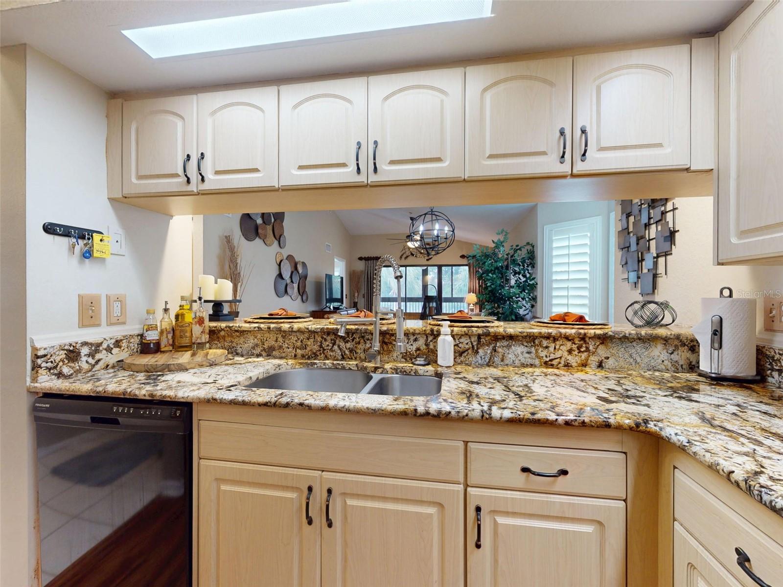 Image 3 of 57 For 402 Bouchelle Drive 206