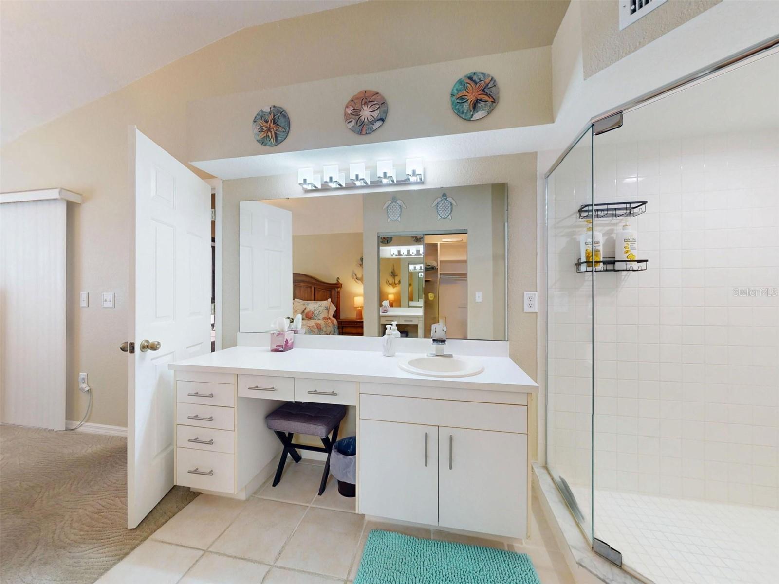 Image 31 of 57 For 402 Bouchelle Drive 206