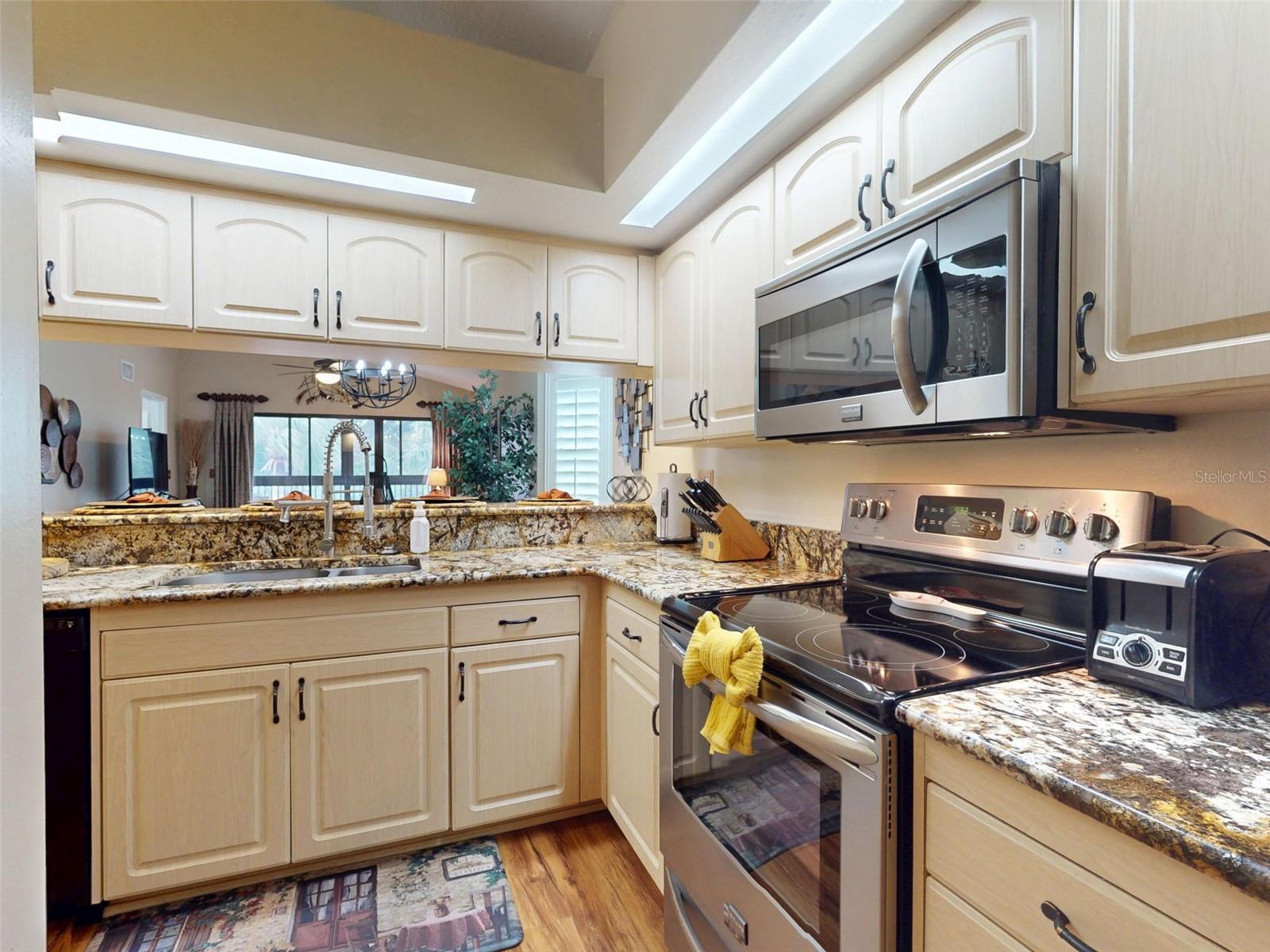 Image 5 of 57 For 402 Bouchelle Drive 206