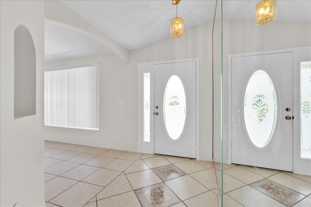 Image 4 of 23 For 112 Azalea Drive