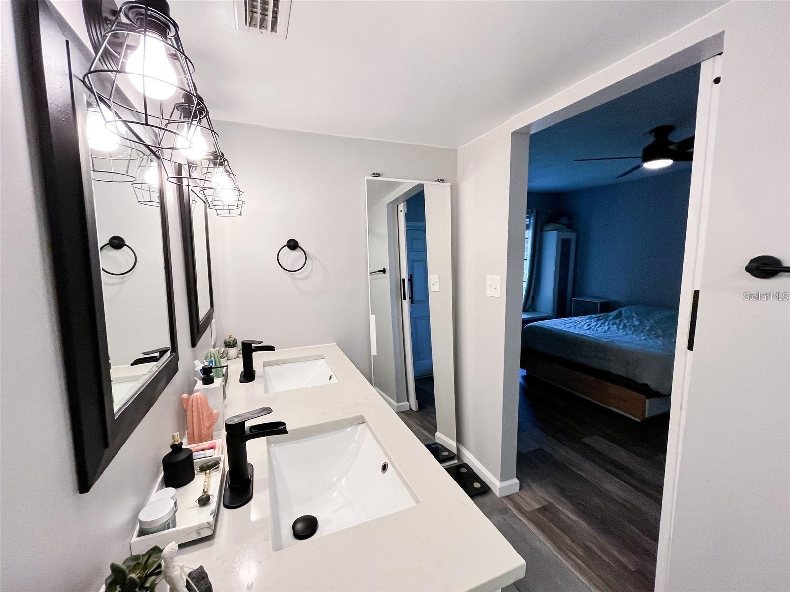 Image 20 of 25 For 3747 Okeechobee Circle