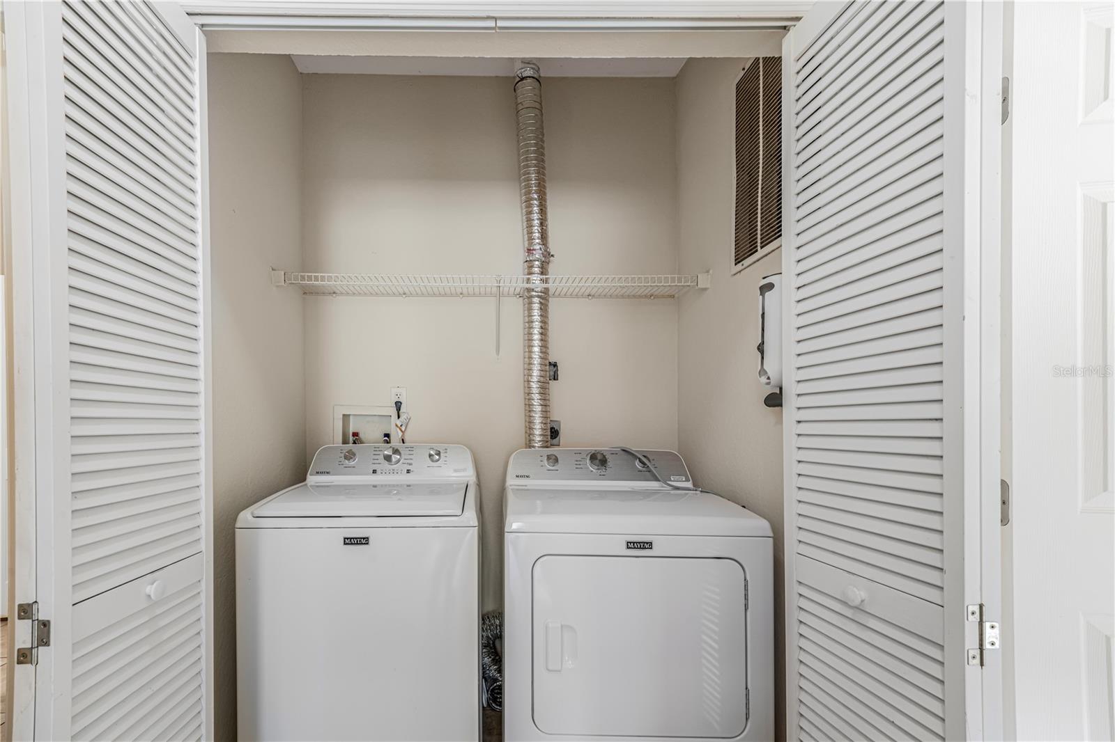 Image 11 of 15 For 6025 Westgate Drive 2527