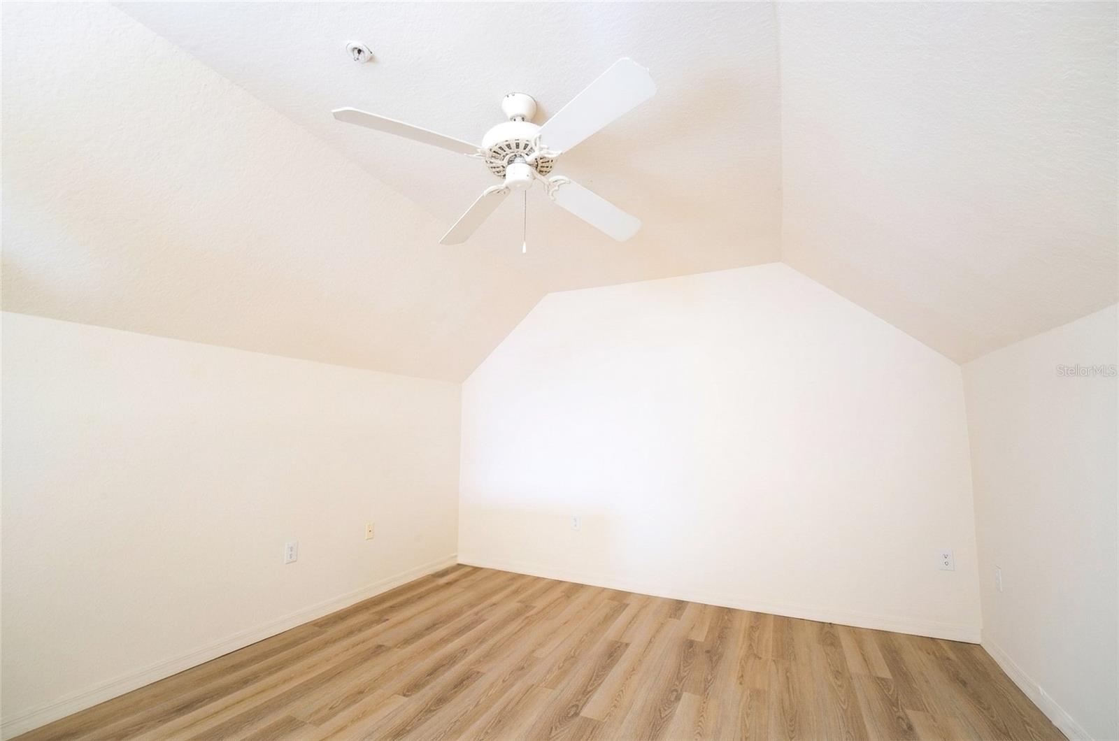 Image 14 of 15 For 6025 Westgate Drive 2527