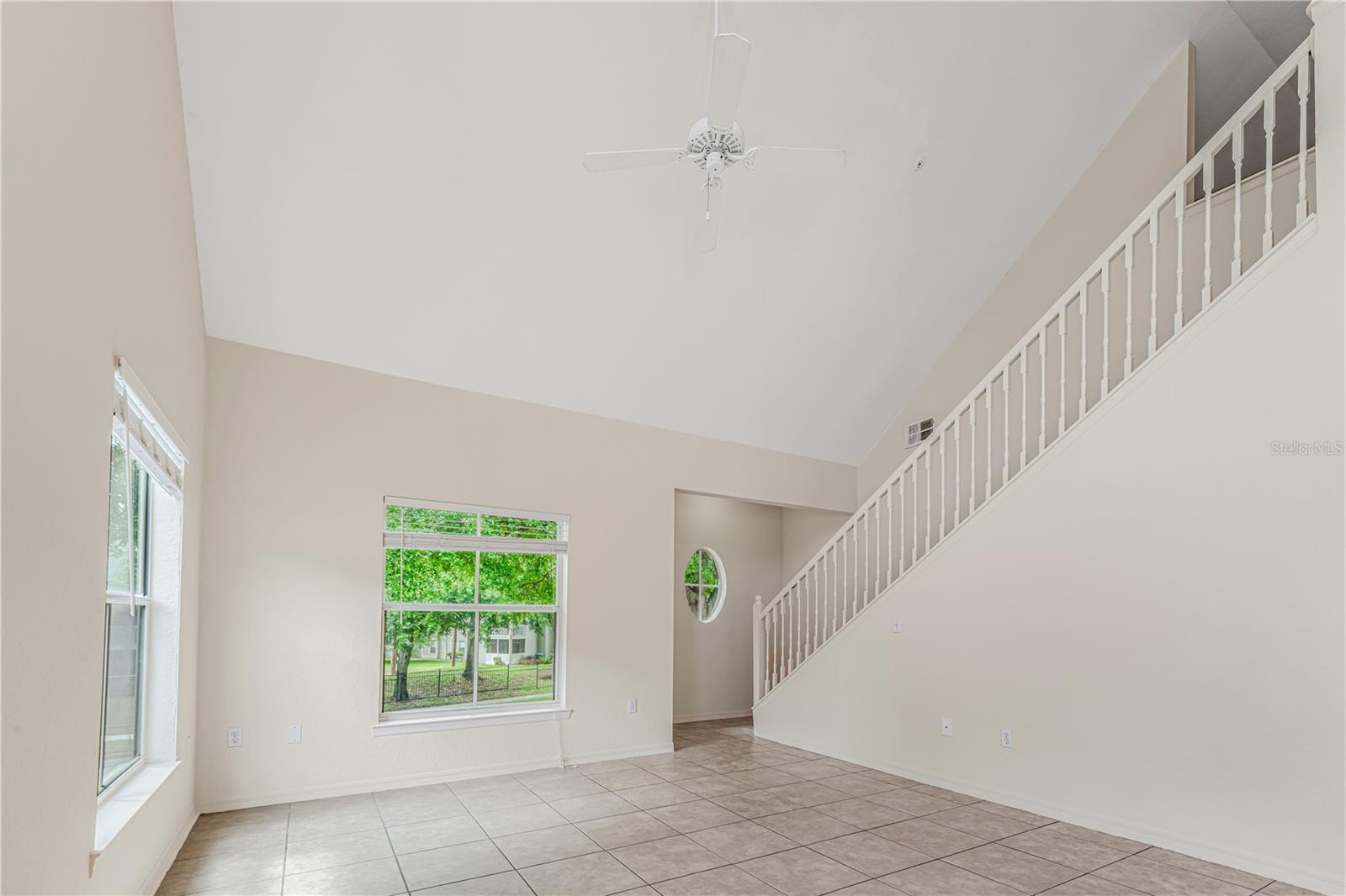 Image 3 of 15 For 6025 Westgate Drive 2527