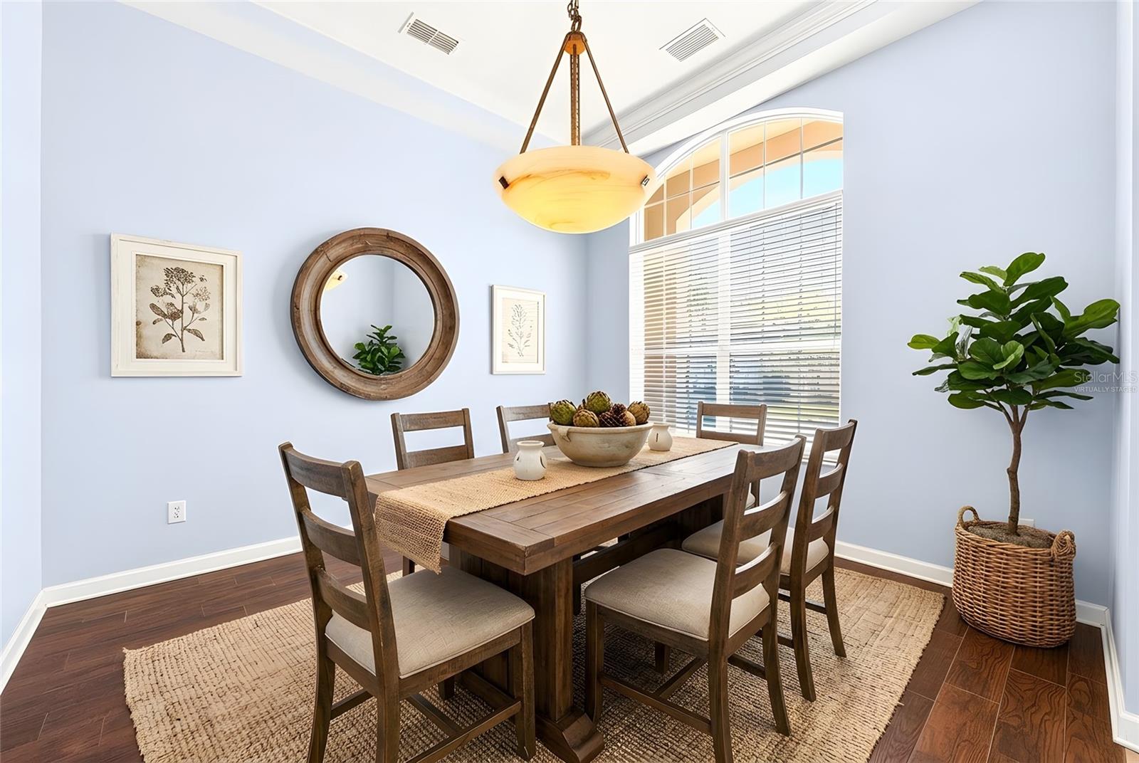 Image 11 of 42 For 270 Via Russo Lane