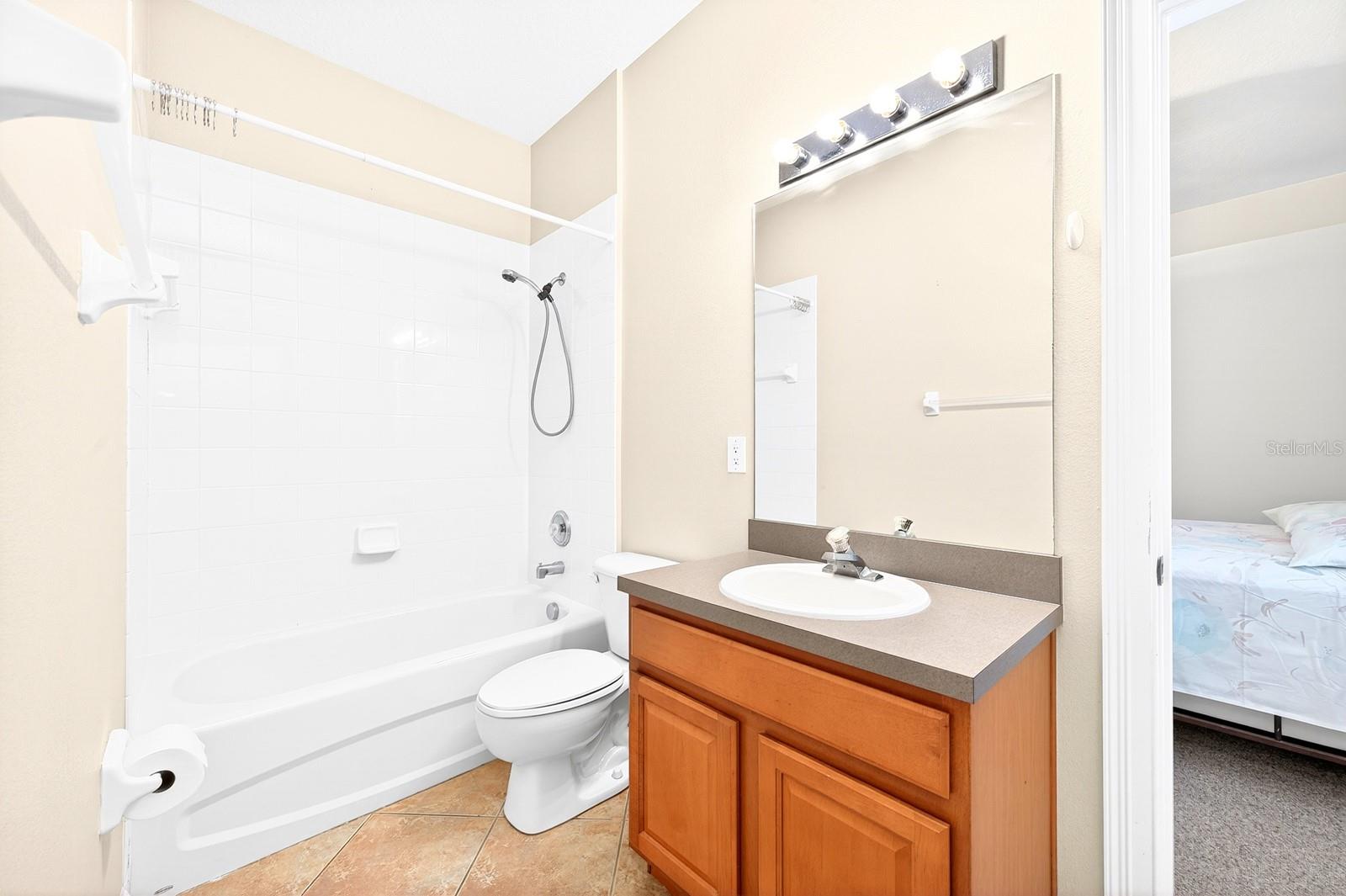 Image 17 of 42 For 270 Via Russo Lane