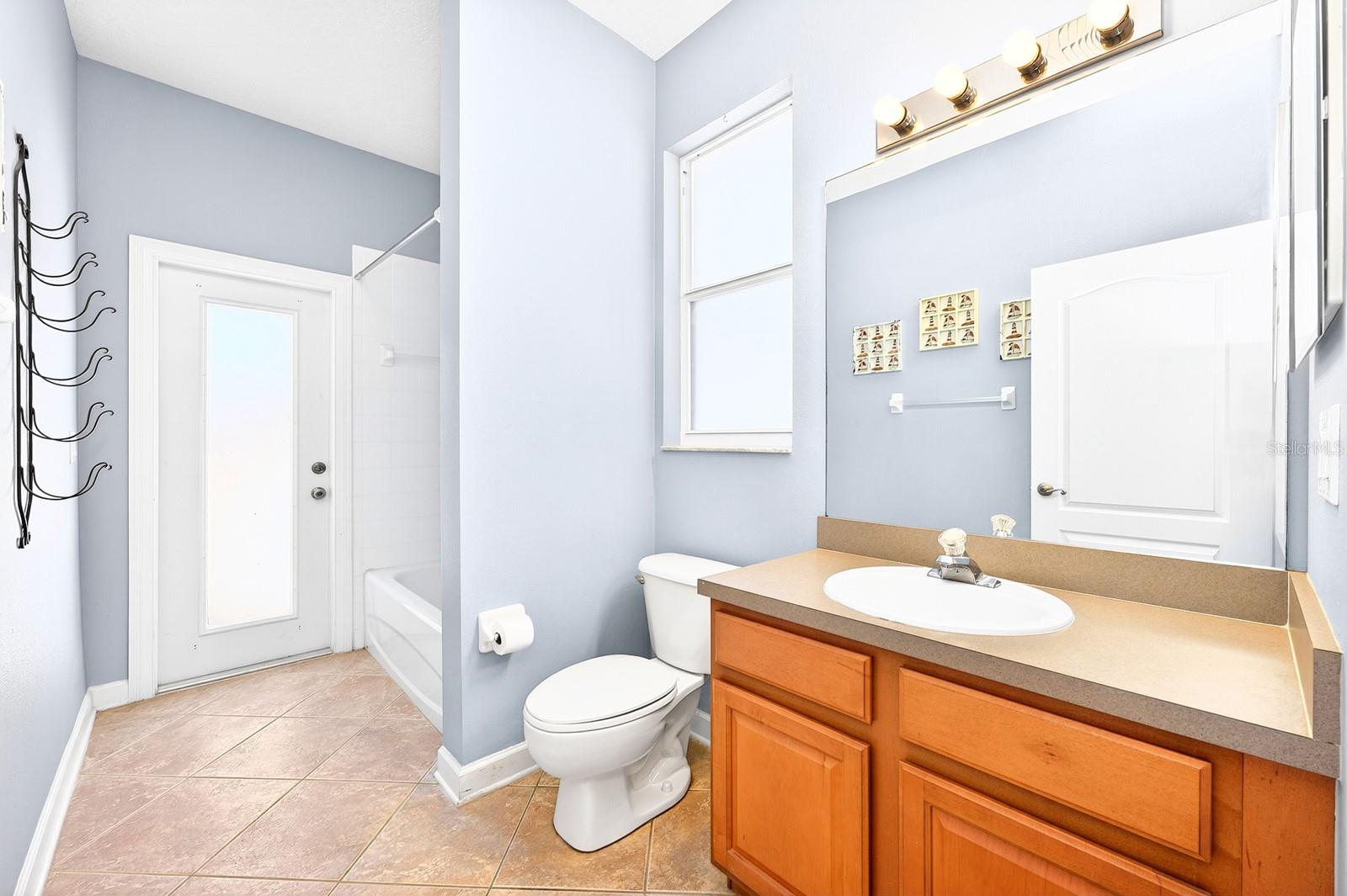 Image 19 of 42 For 270 Via Russo Lane