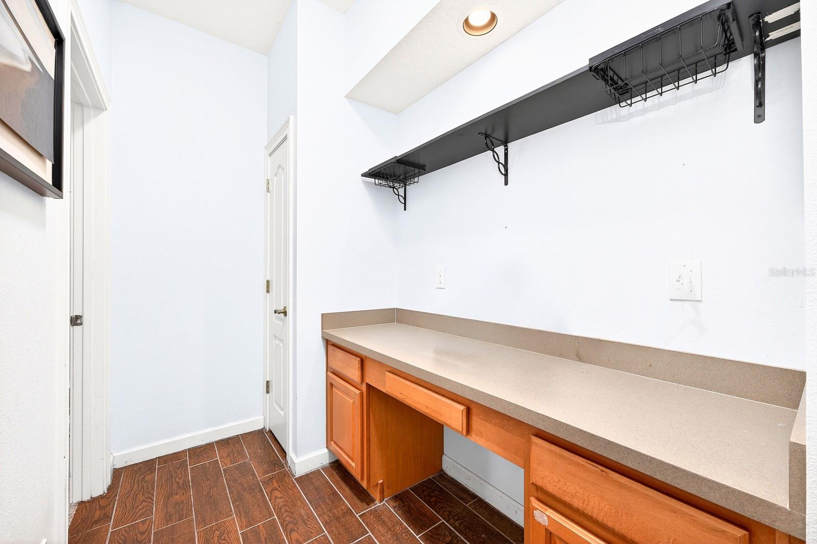 Image 21 of 42 For 270 Via Russo Lane