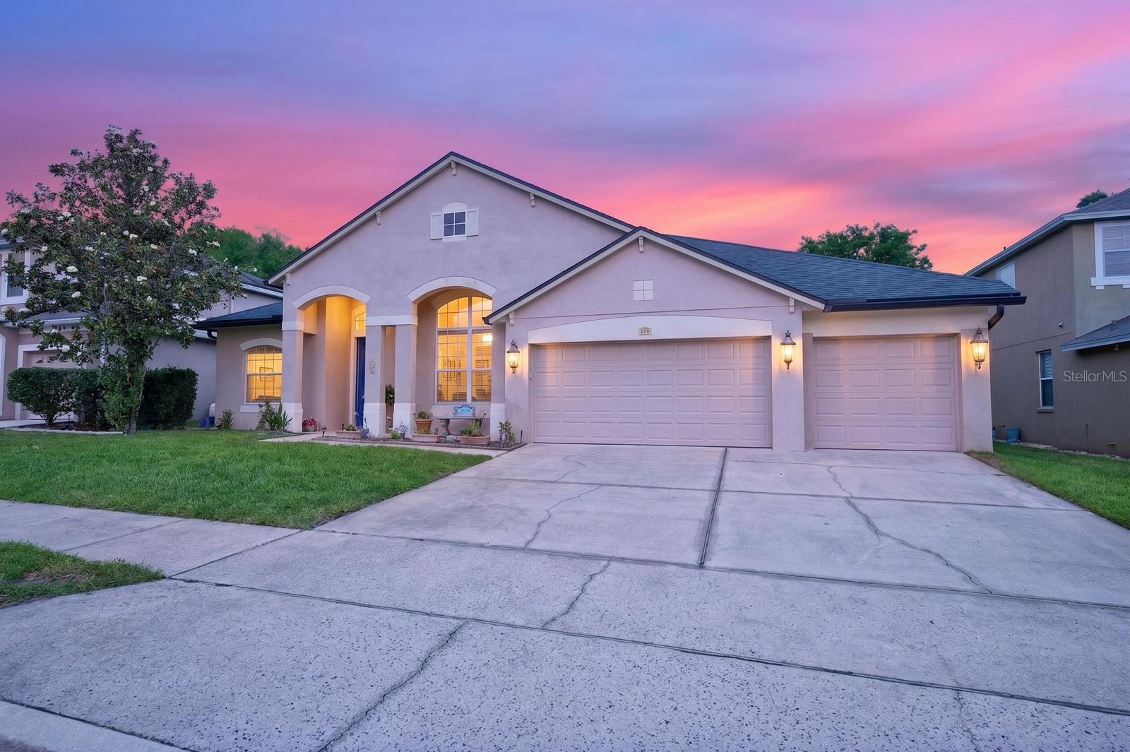 Image 29 of 42 For 270 Via Russo Lane