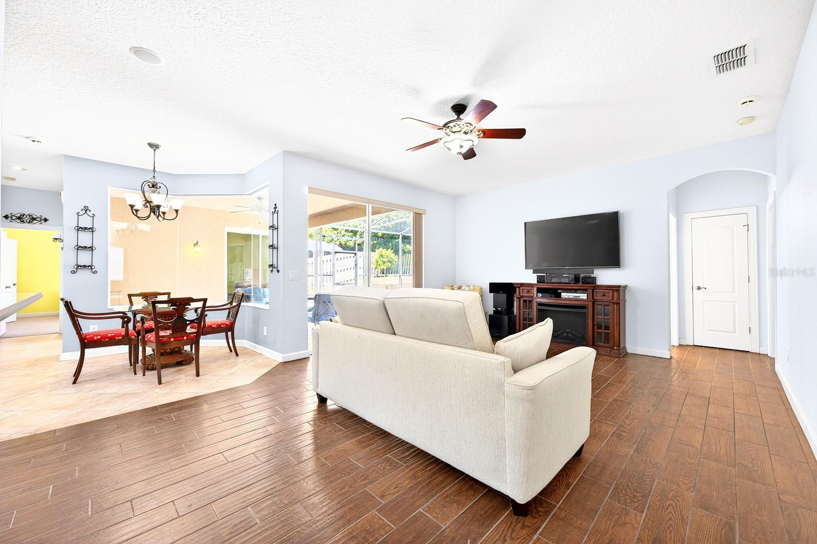 Image 4 of 42 For 270 Via Russo Lane