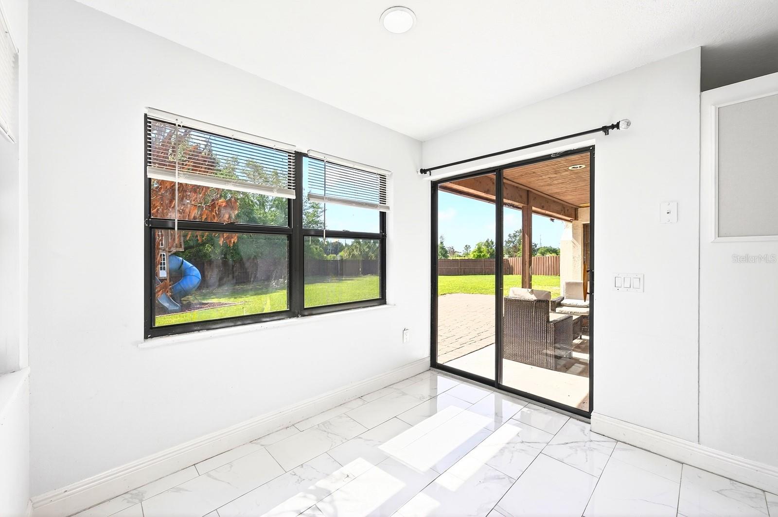 Image 14 of 46 For 6103 Crystal View Drive