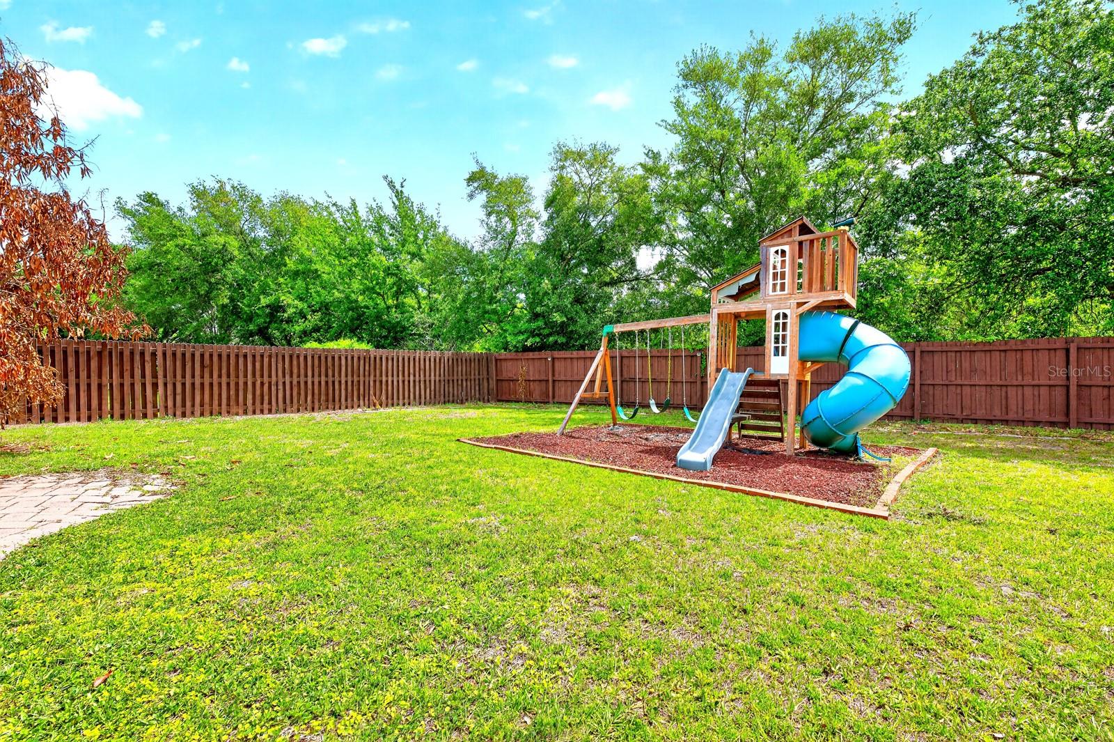 Image 28 of 46 For 6103 Crystal View Drive