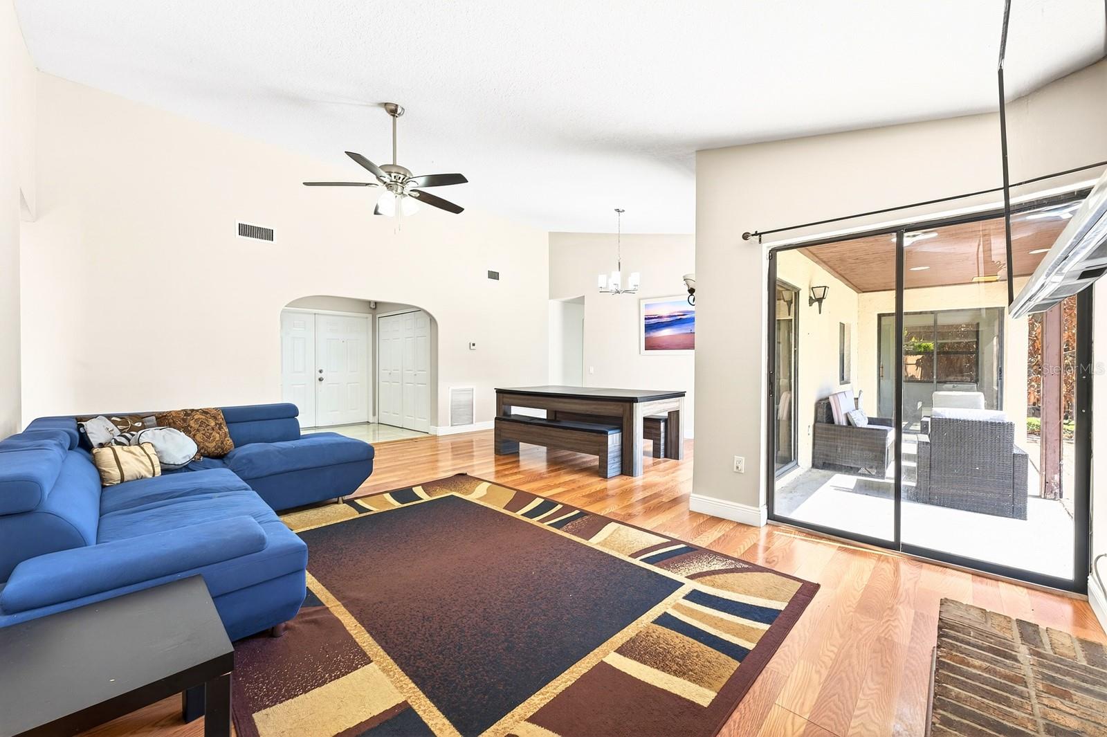 Image 4 of 46 For 6103 Crystal View Drive