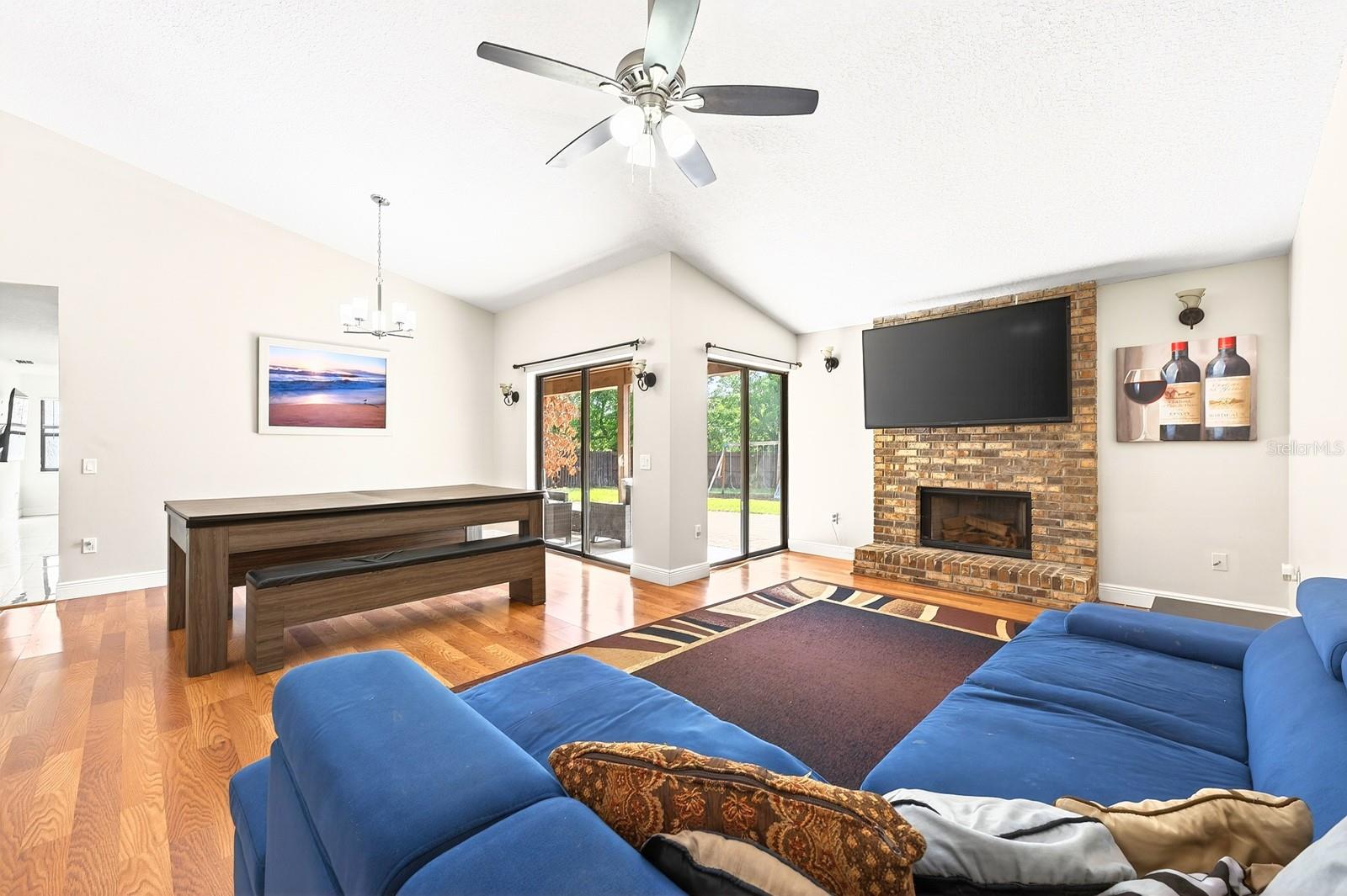 Image 6 of 46 For 6103 Crystal View Drive