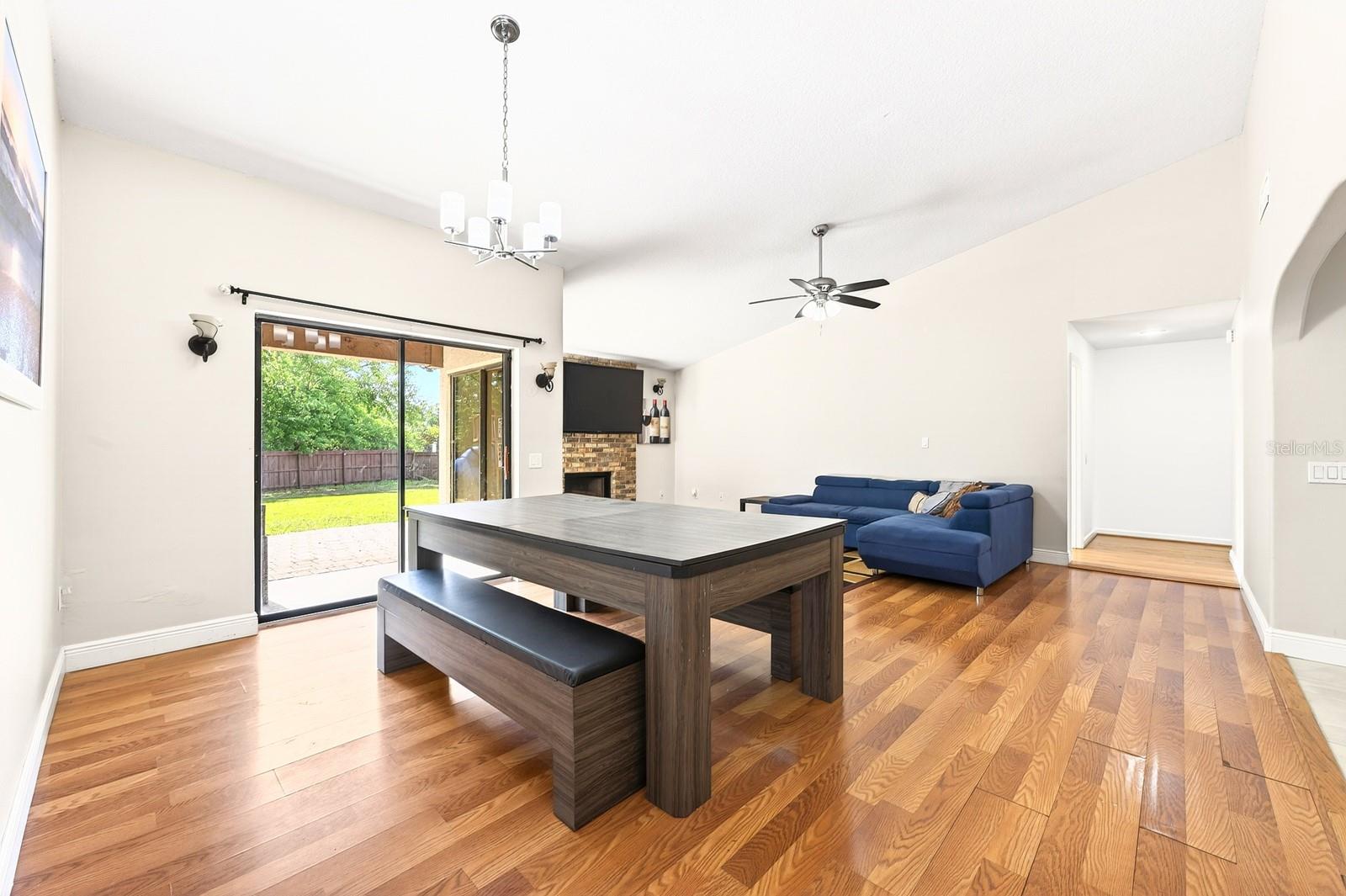 Image 7 of 46 For 6103 Crystal View Drive