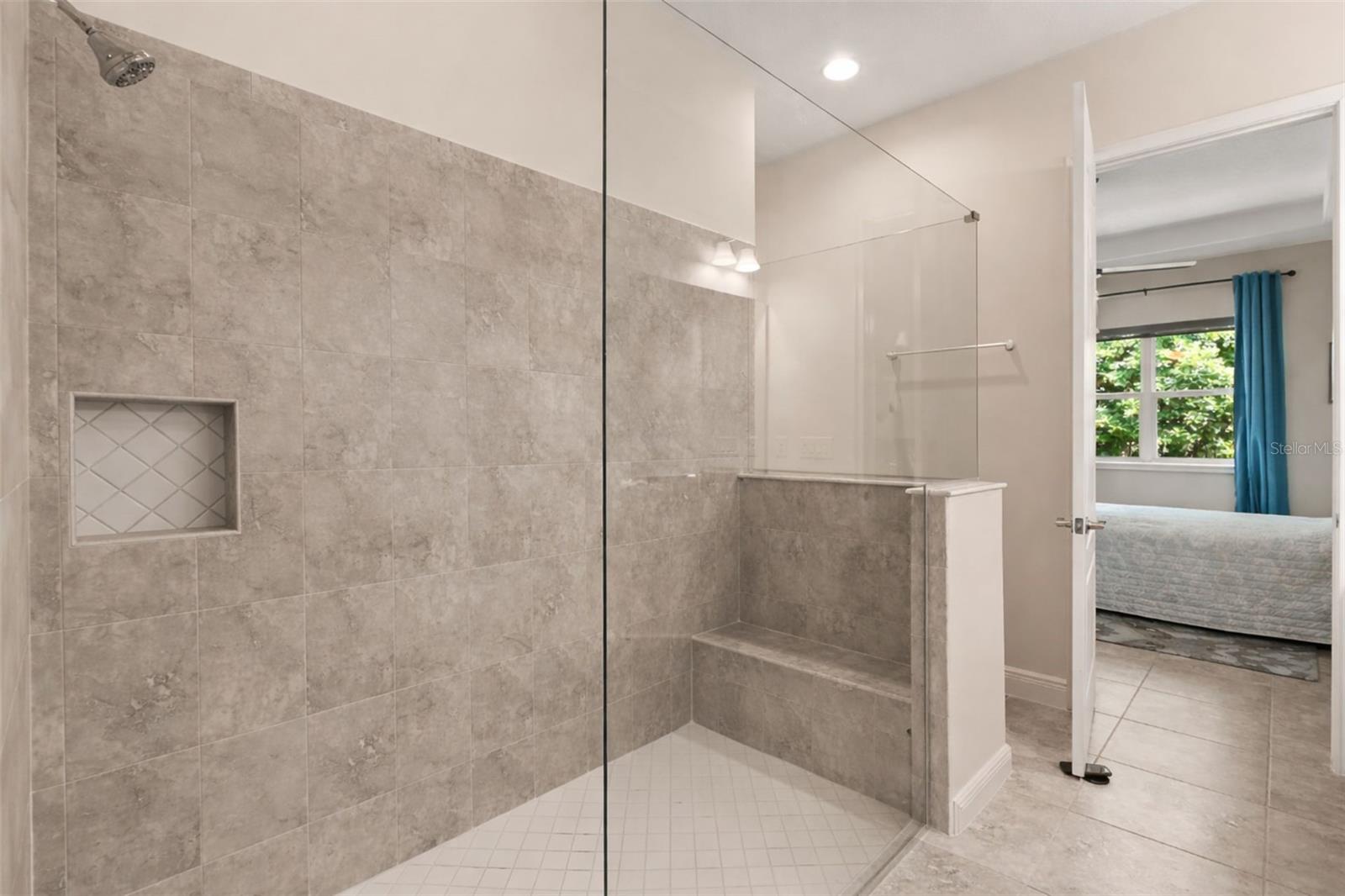 Image 12 of 43 For 2449 Yellow Brick Road